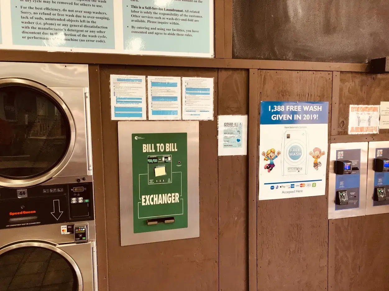 Fresh 'n Clean Laundromat & Wash and Fold - Image 18