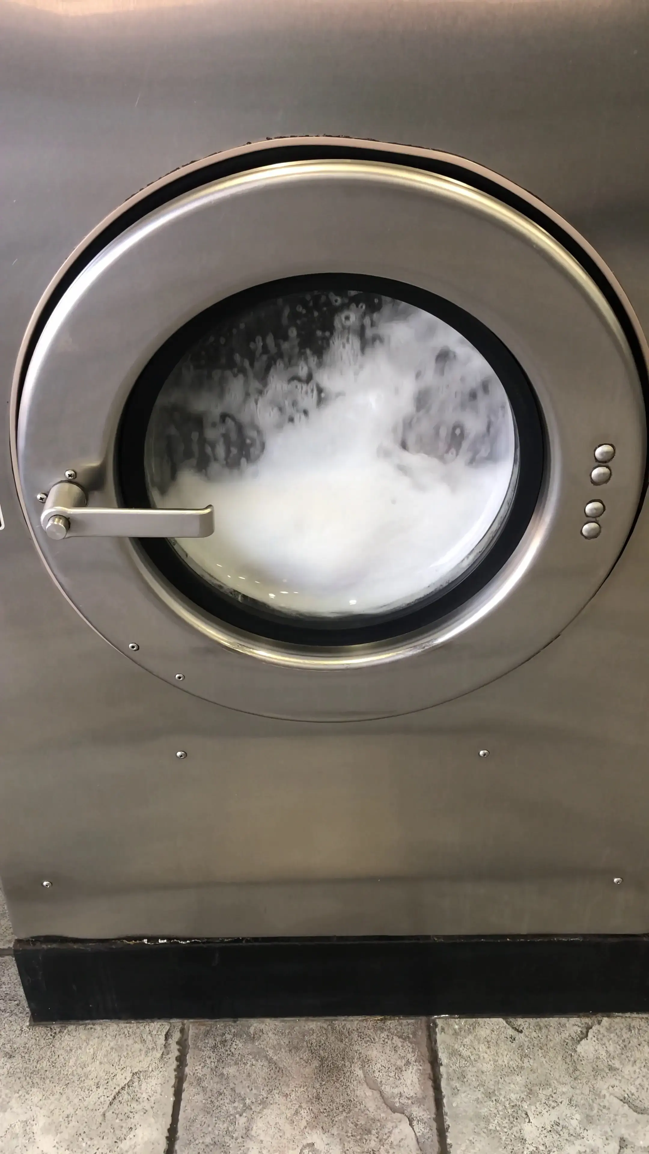 Fresh 'n Clean Laundromat & Wash and Fold thumbnail 19