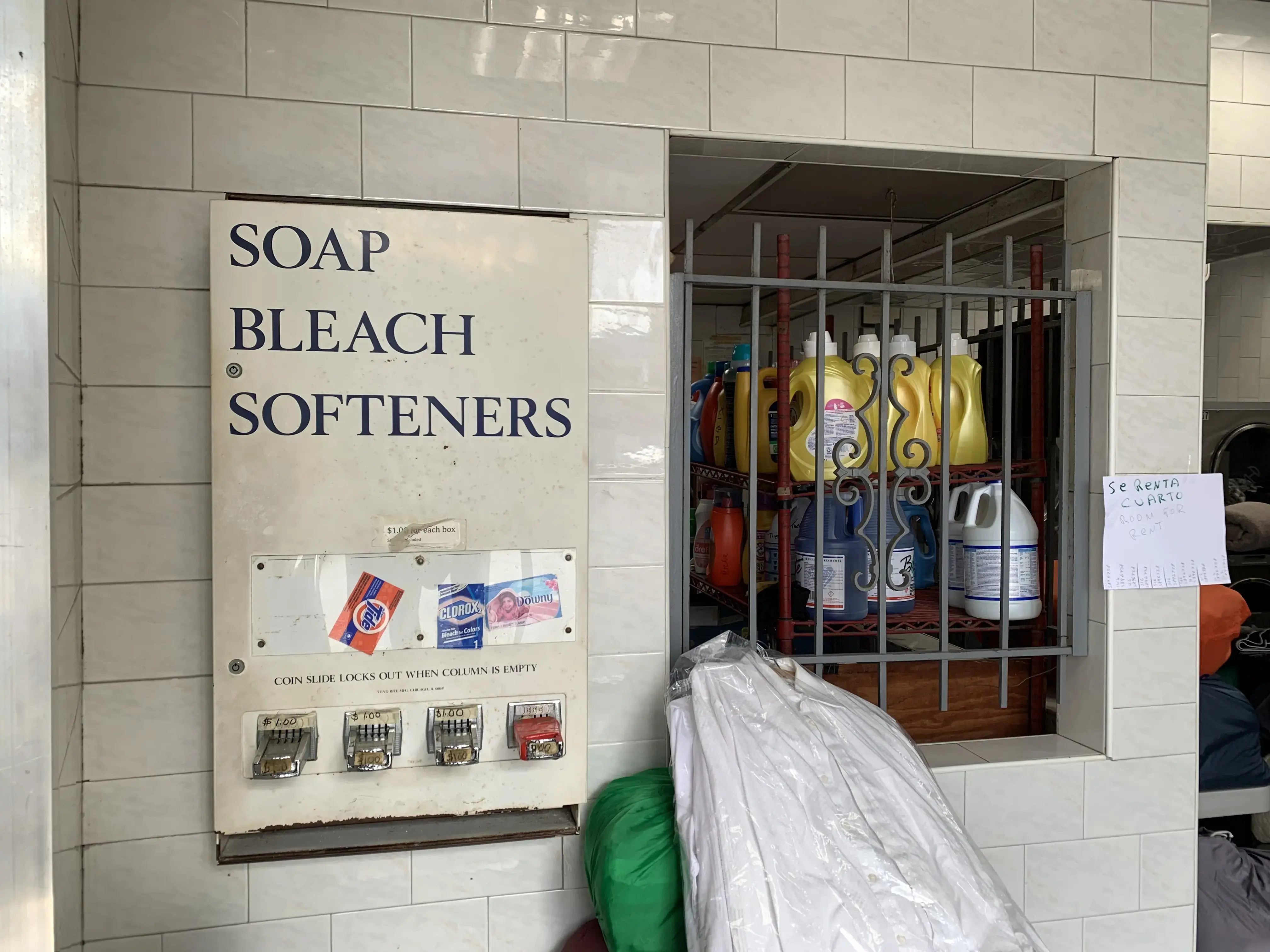 Fresh Scent Laundromat - Image 16