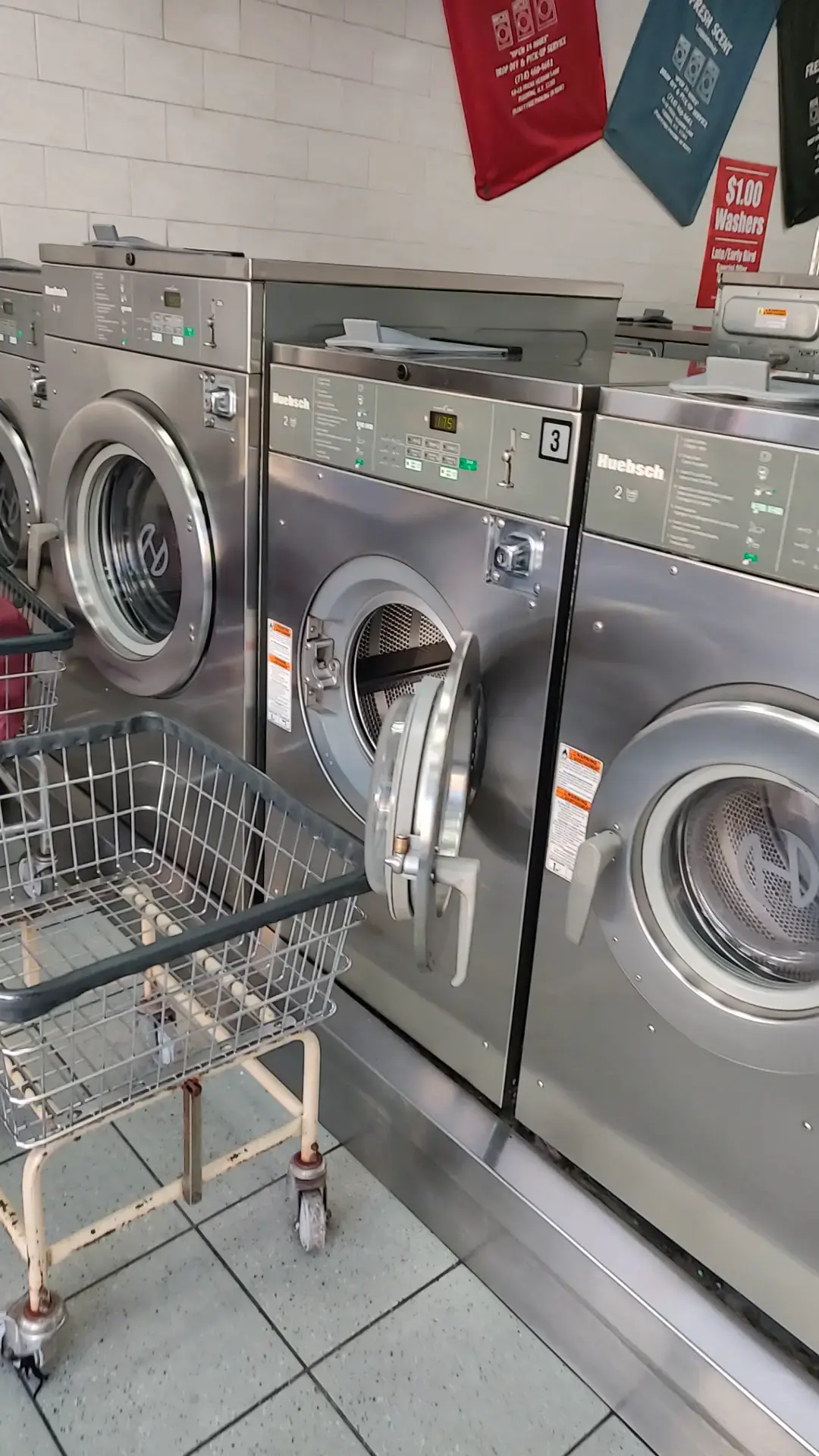 Fresh Scent Laundromat - Image 17