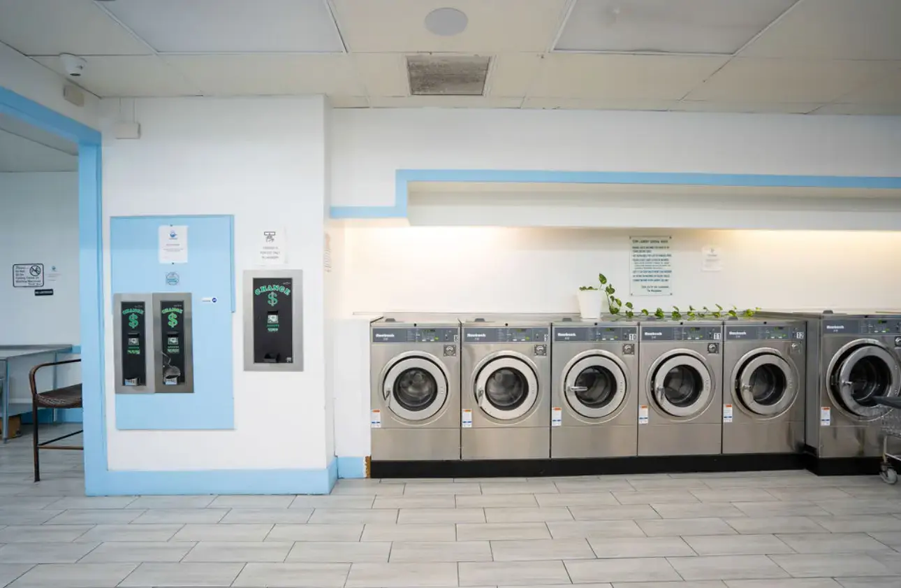 Fresh Suds Laundry thumbnail 9