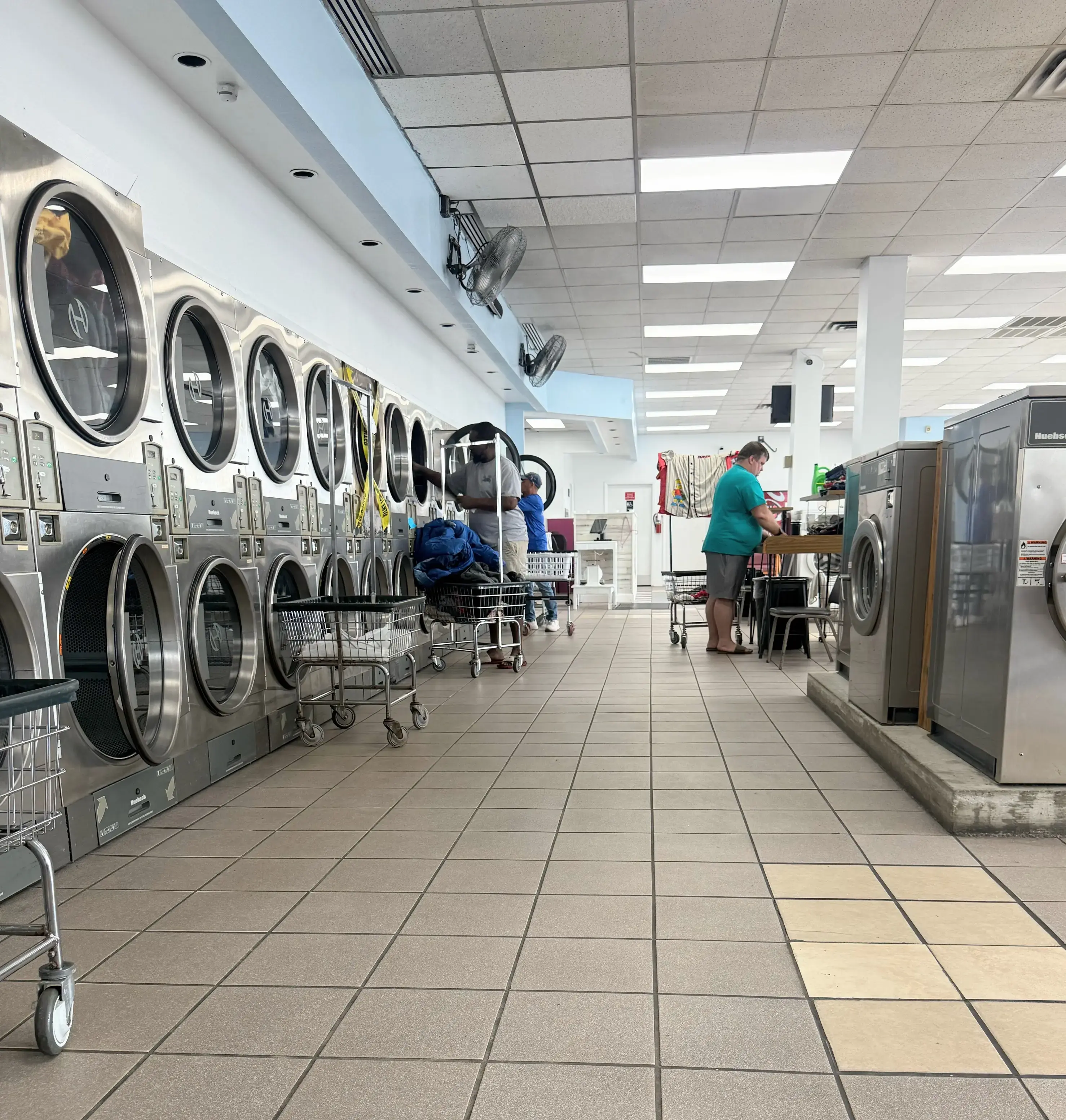 Fresh to Fold Laundromat thumbnail 2