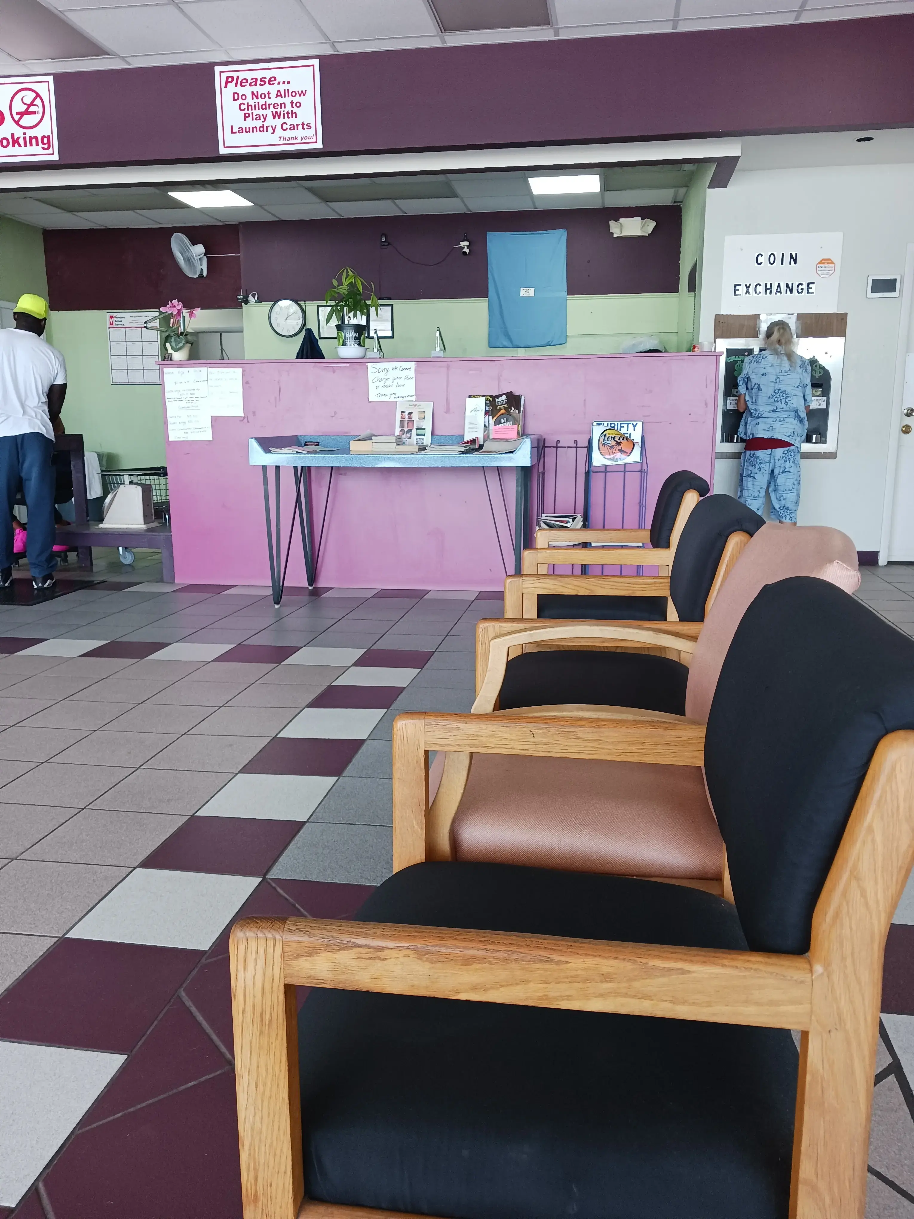 Fresh to Fold Laundromat thumbnail 10