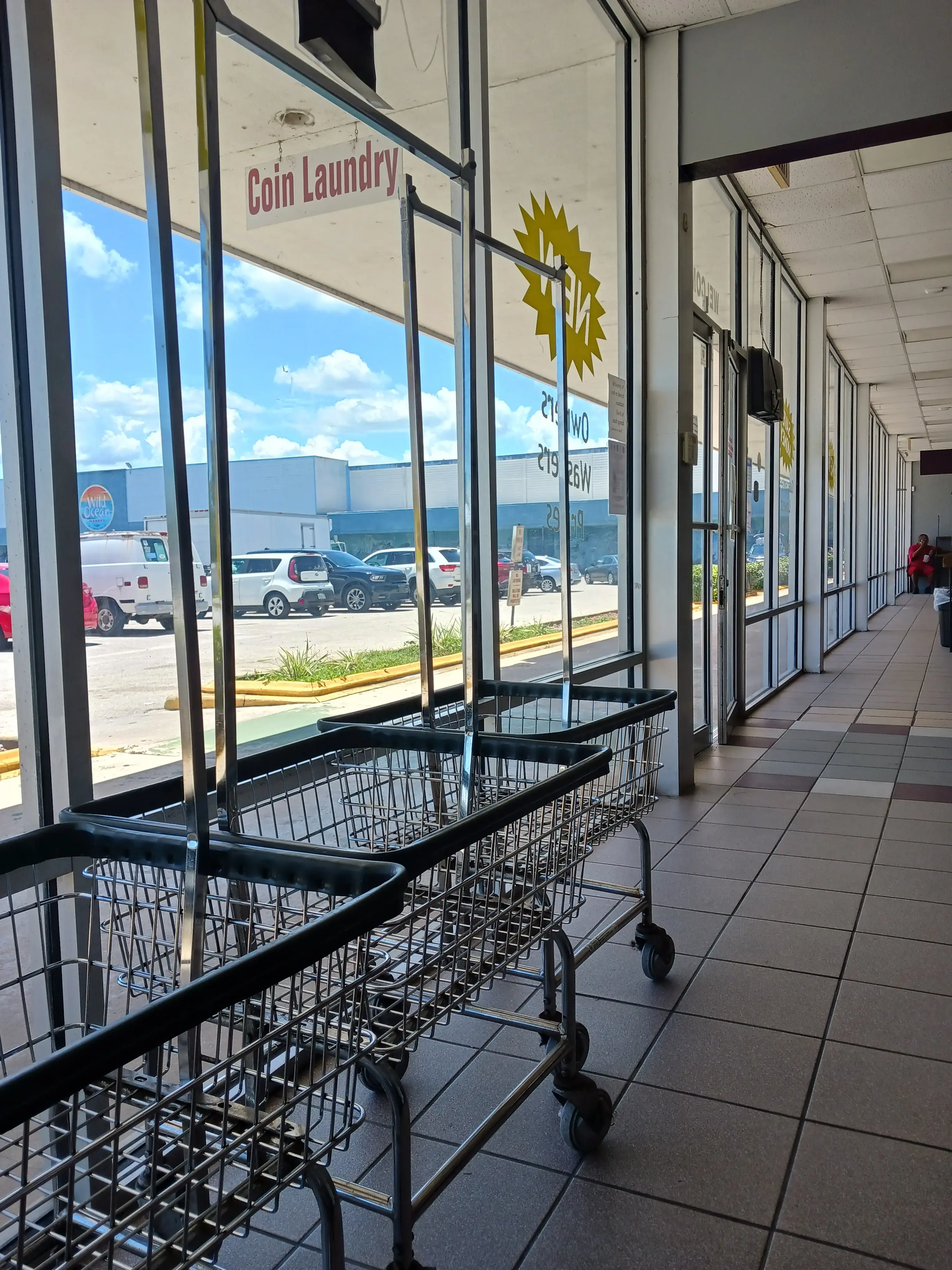 Fresh to Fold Laundromat thumbnail 4