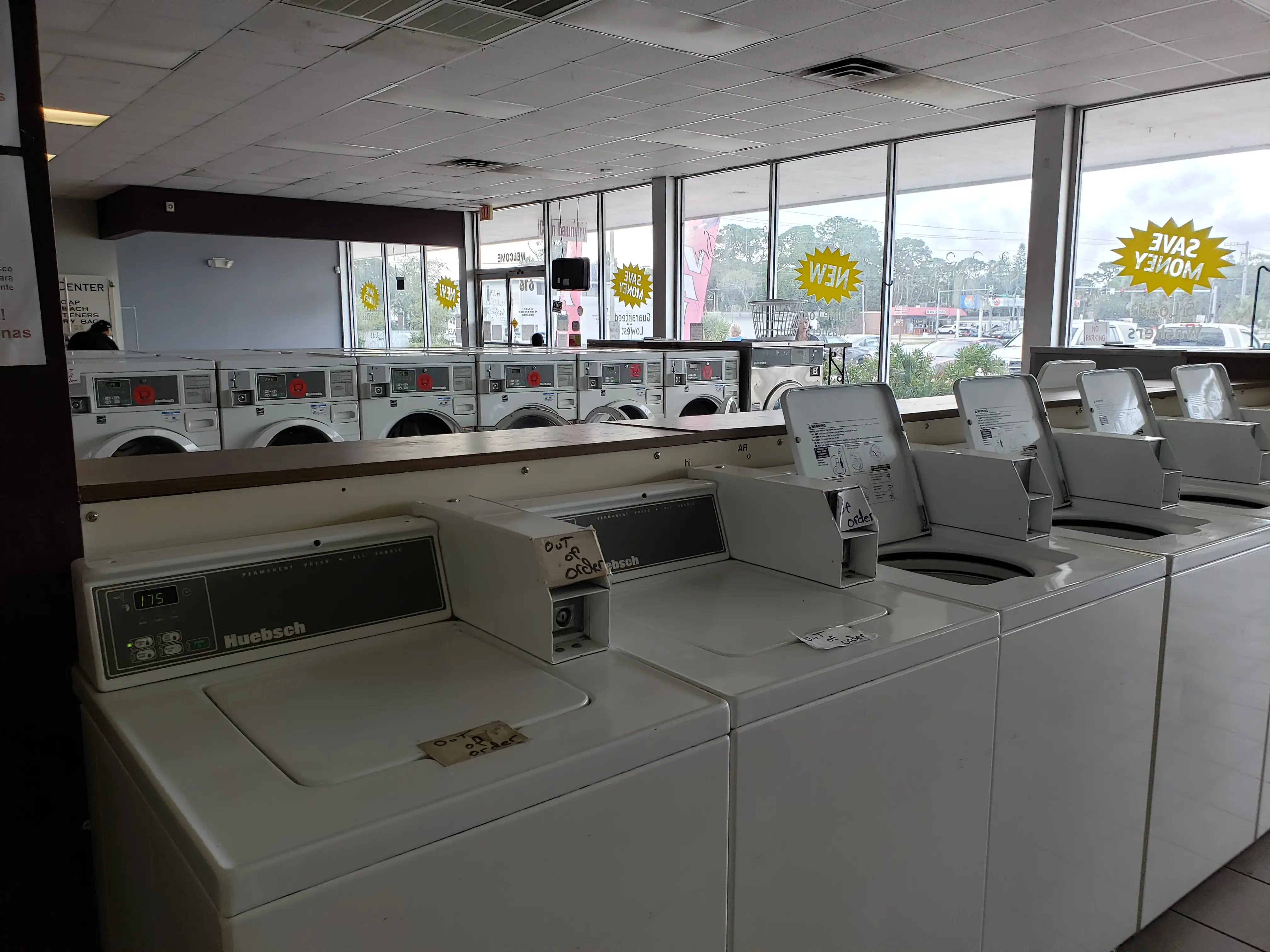 Fresh to Fold Laundromat - Image 9