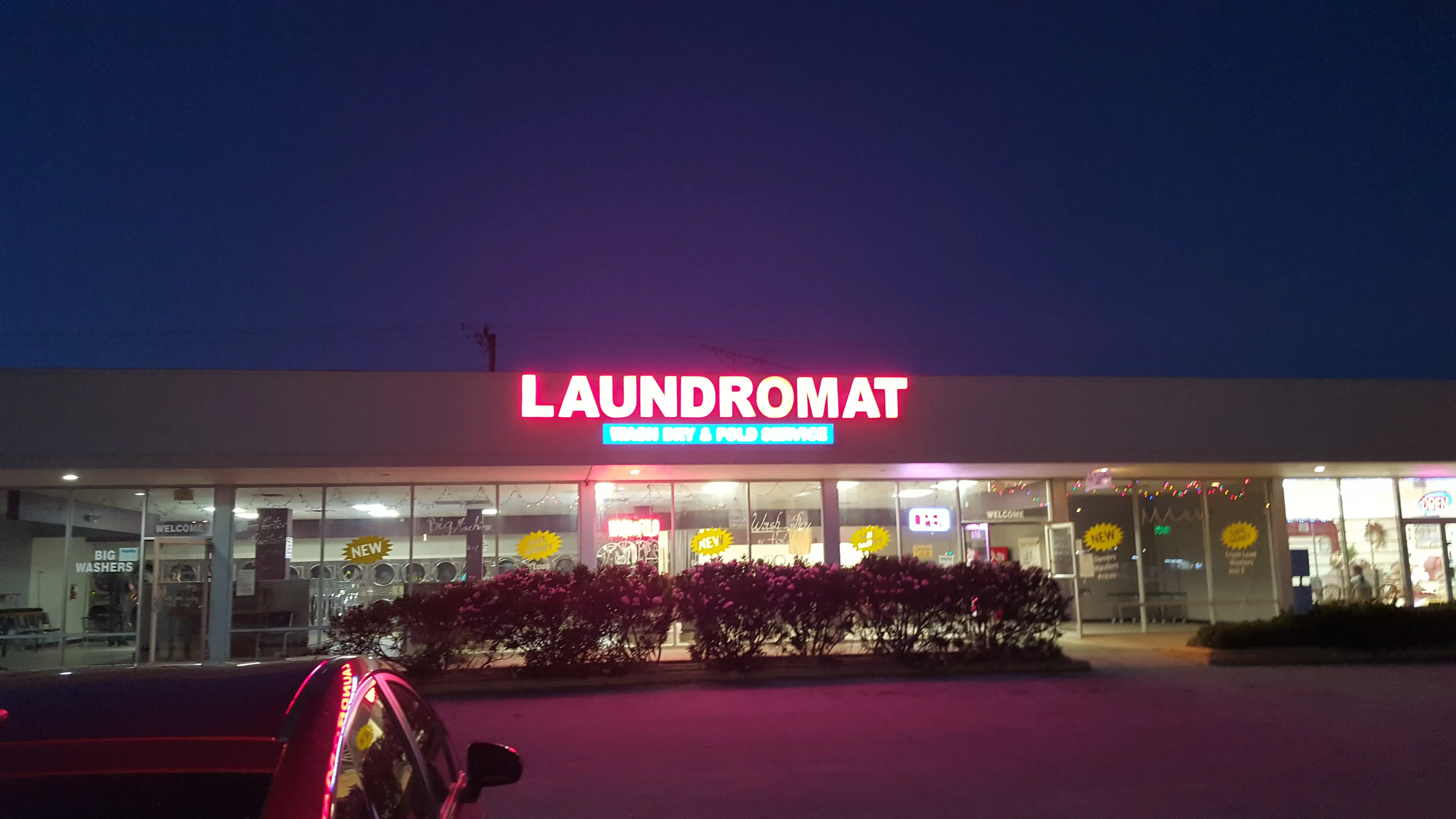 Fresh to Fold Laundromat - Image 15