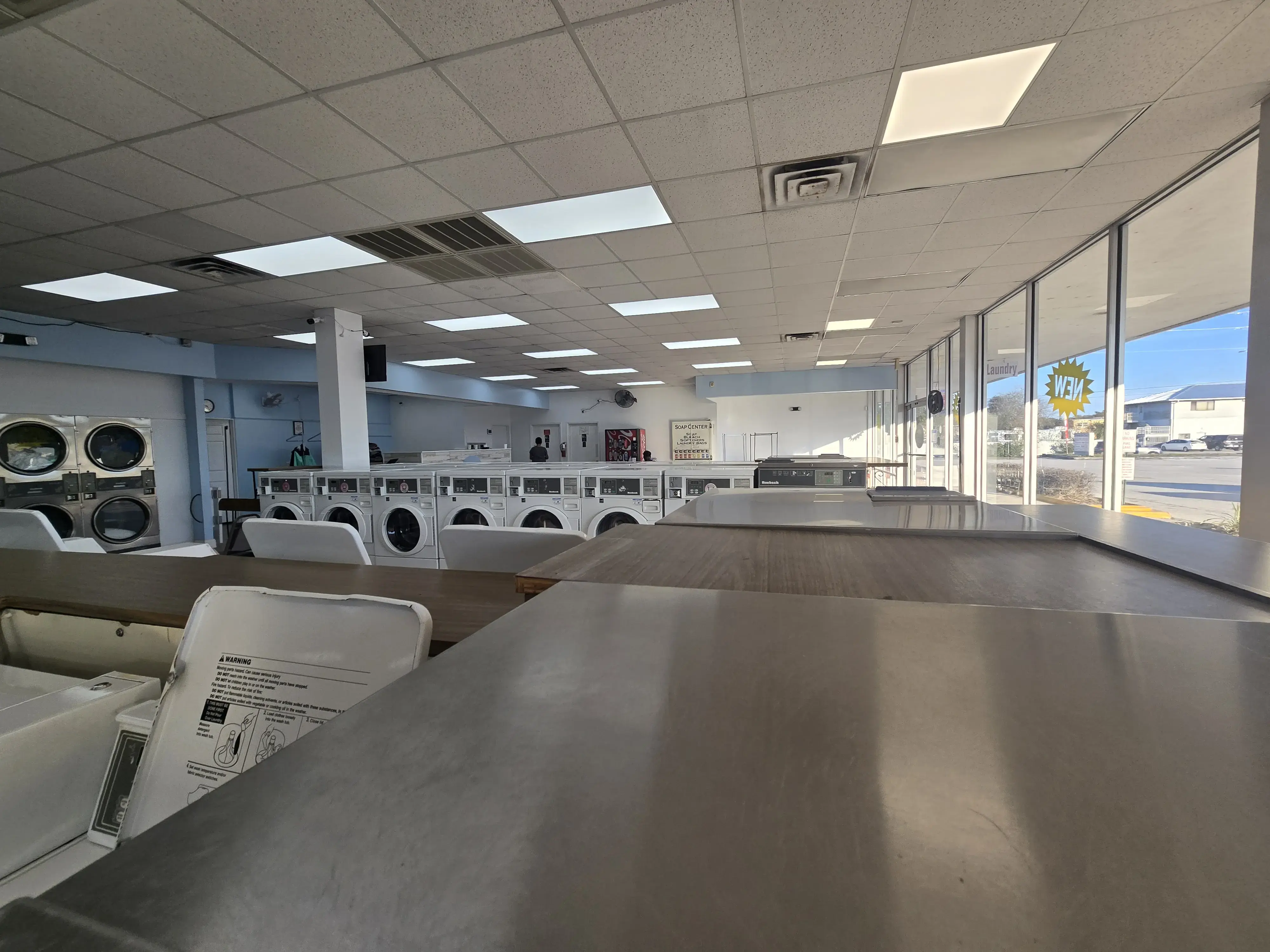 Fresh to Fold Laundromat - Image 17