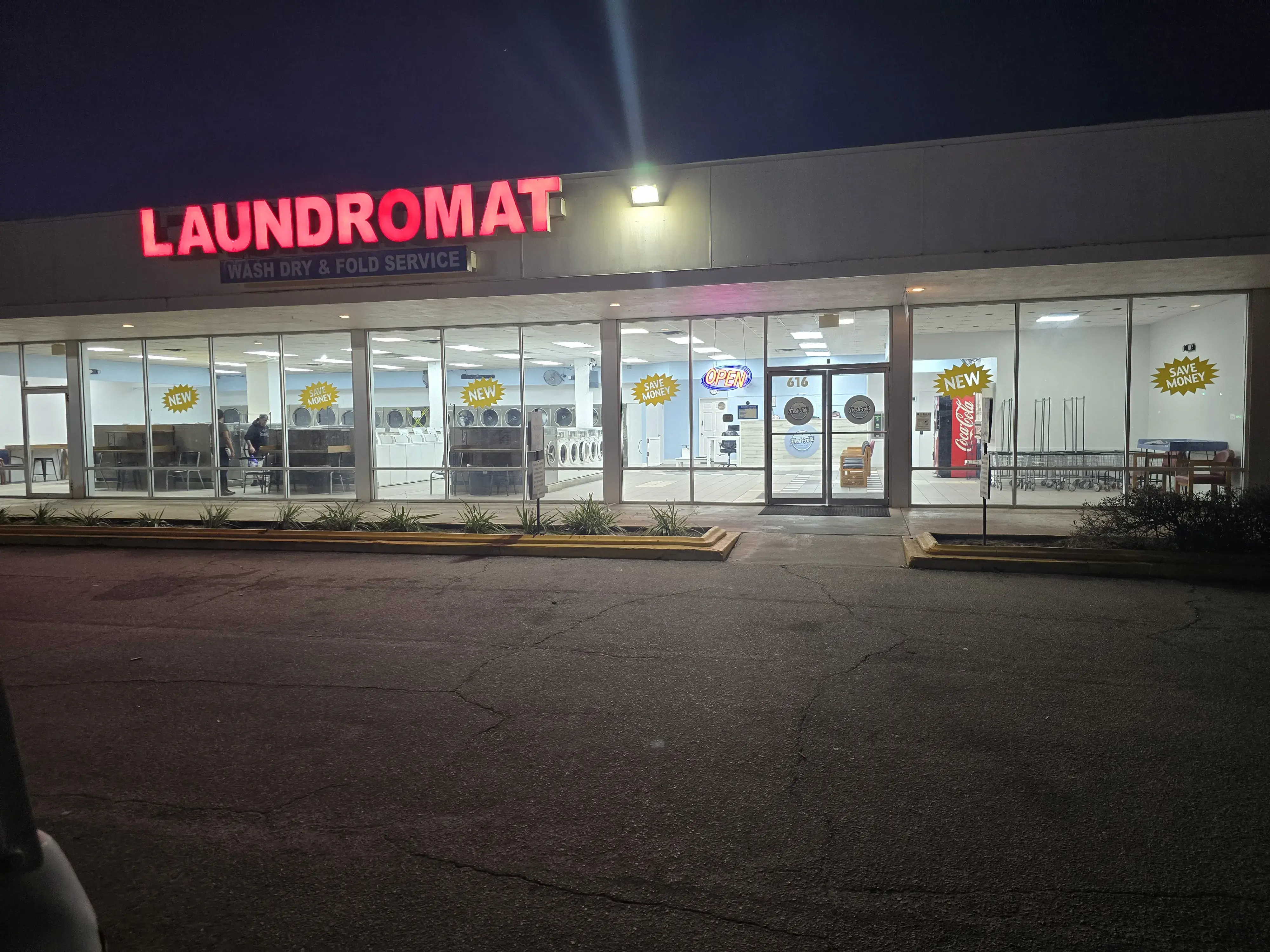 Fresh to Fold Laundromat - Image 20