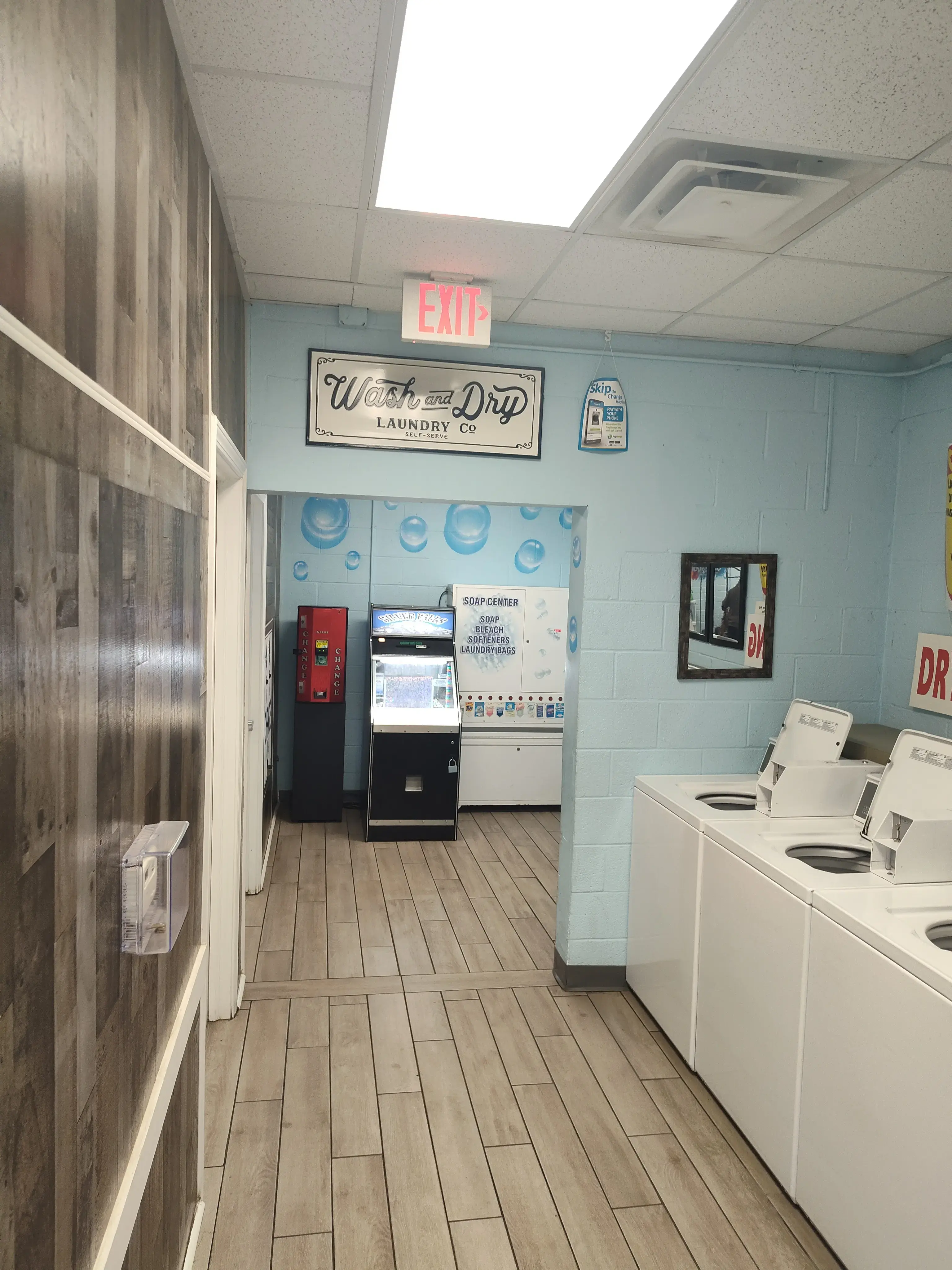 Fresh Wave Coin Laundry thumbnail 8