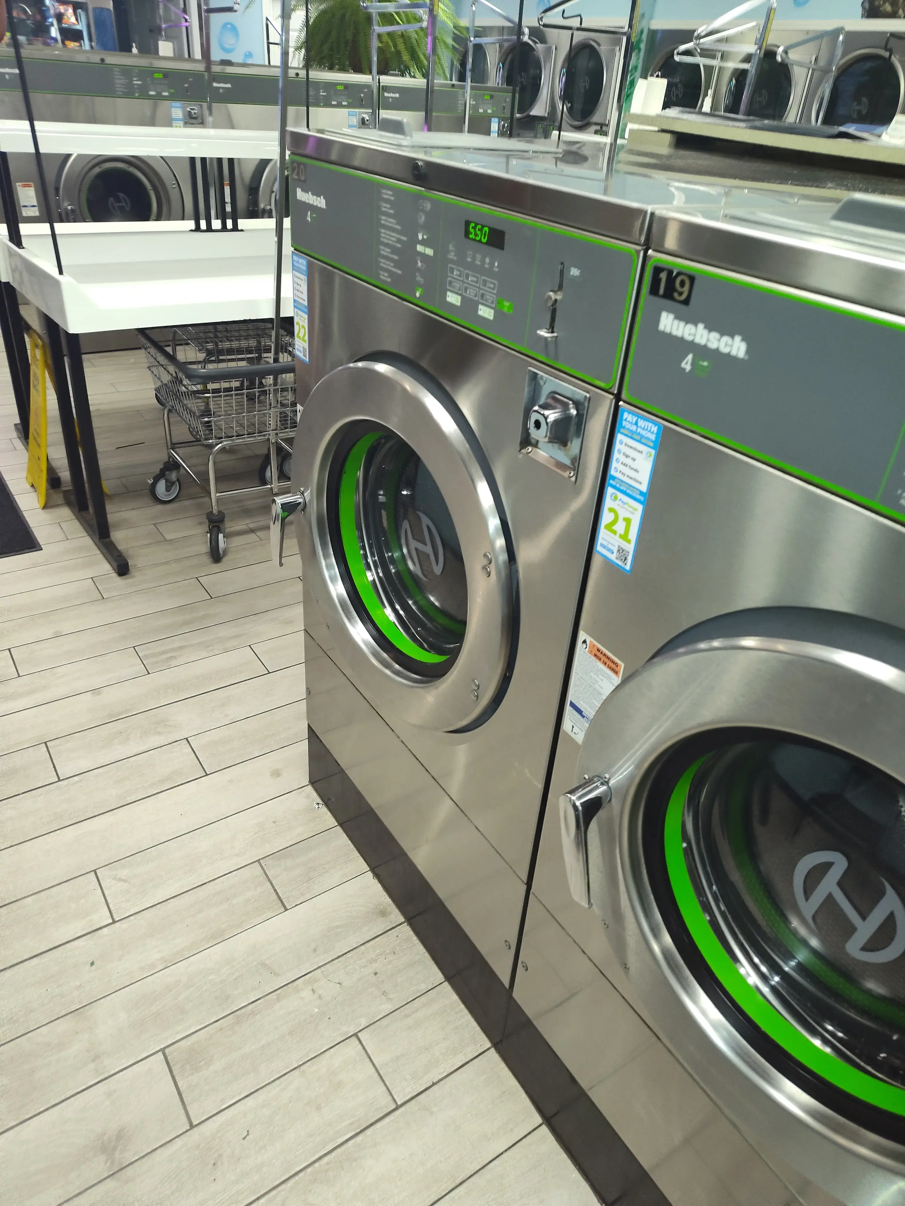 Fresh Wave Coin Laundry - Image 2