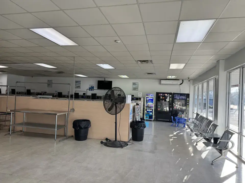 Fresh Wave Laundry - Image 12