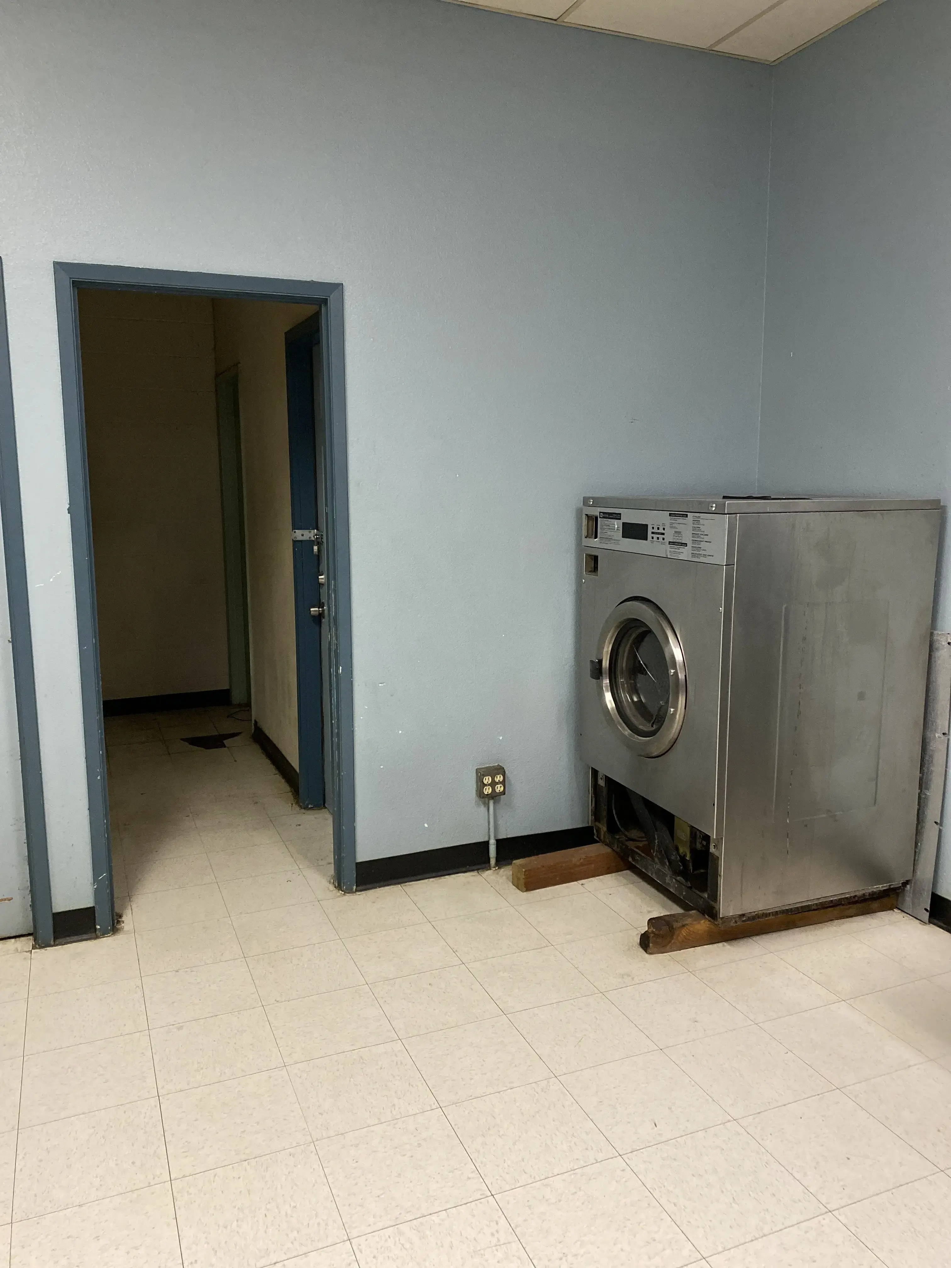 Freshen Up Laundry - Image 13