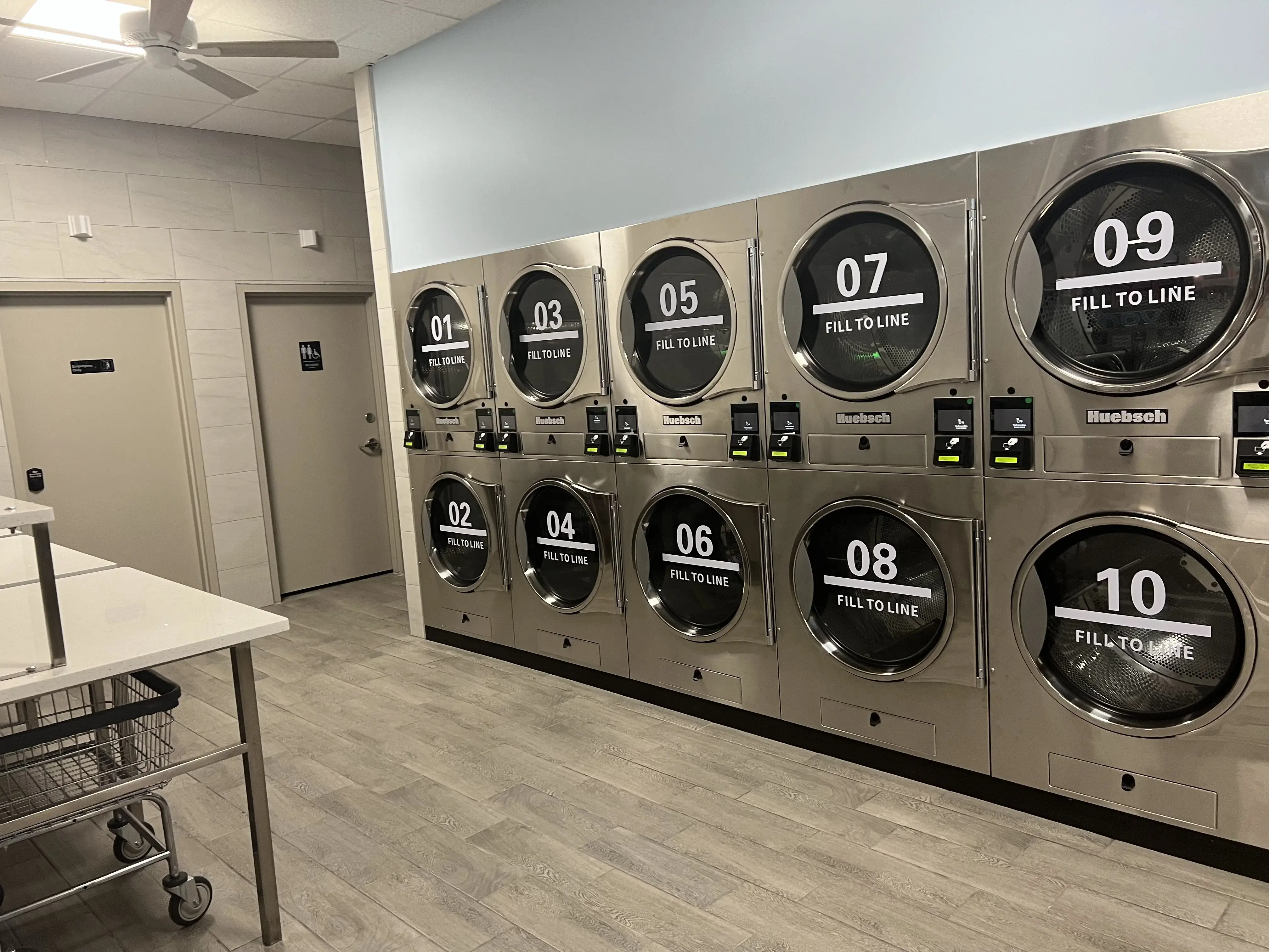 FreshSpin Laundromat - Image 14