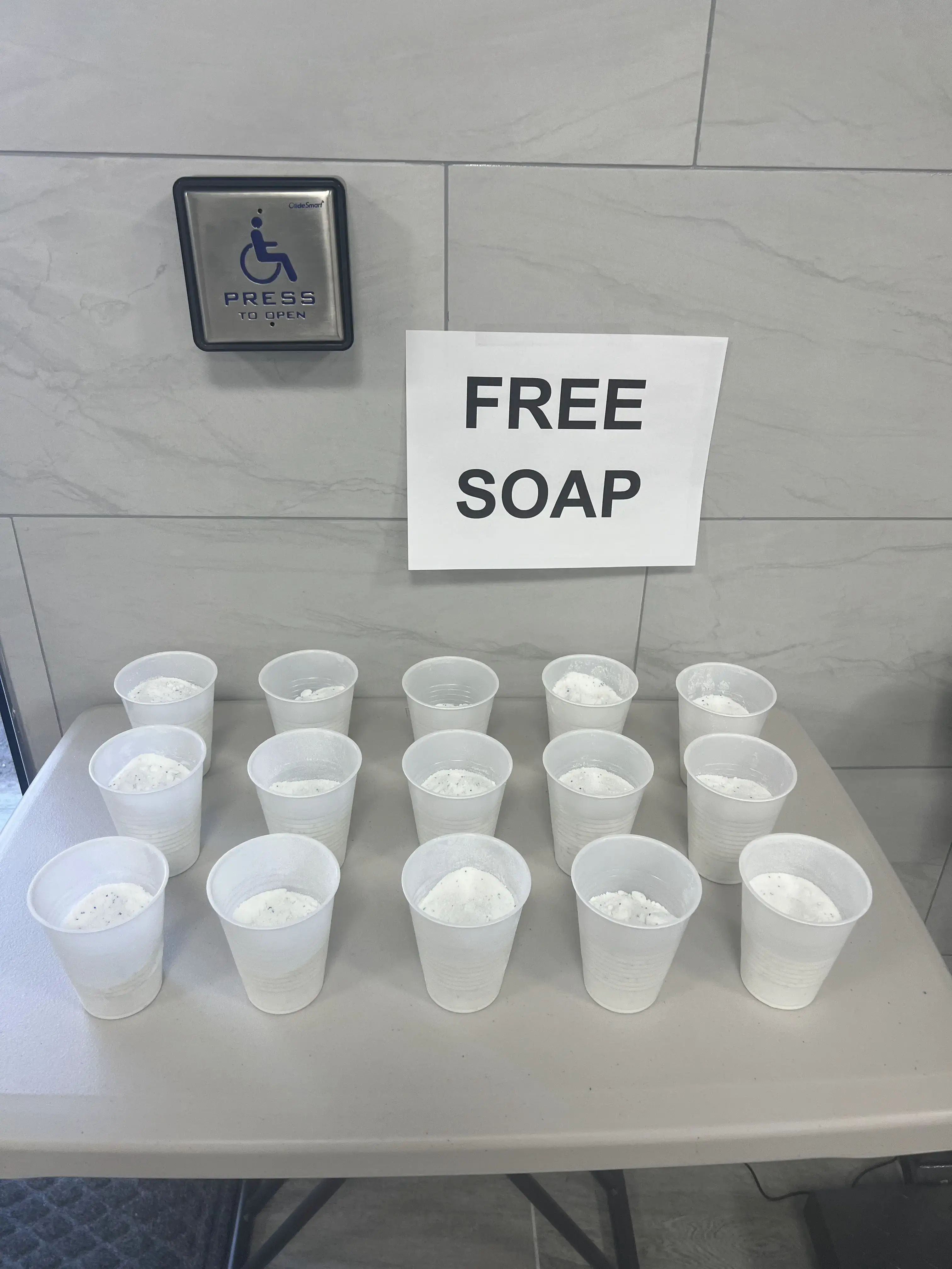 FreshSpin Laundromat - Image 9