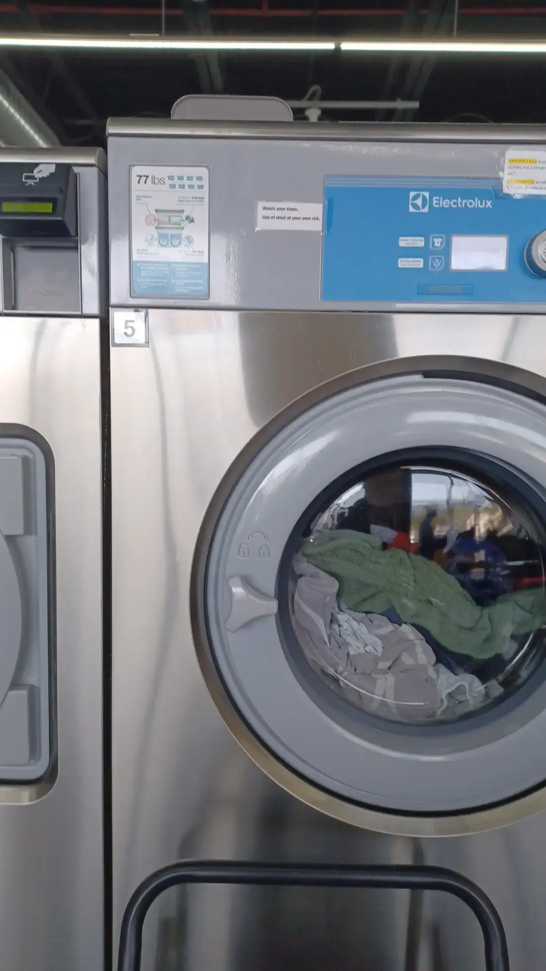 FreshWash Laundromat 2 thumbnail 17