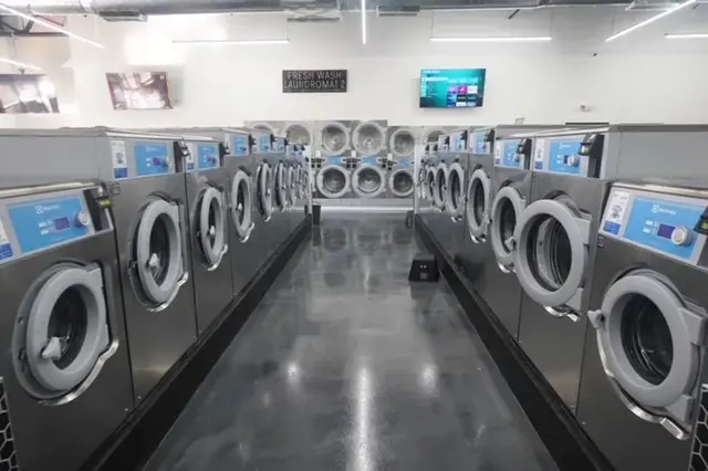 FreshWash Laundromat 2 thumbnail 2
