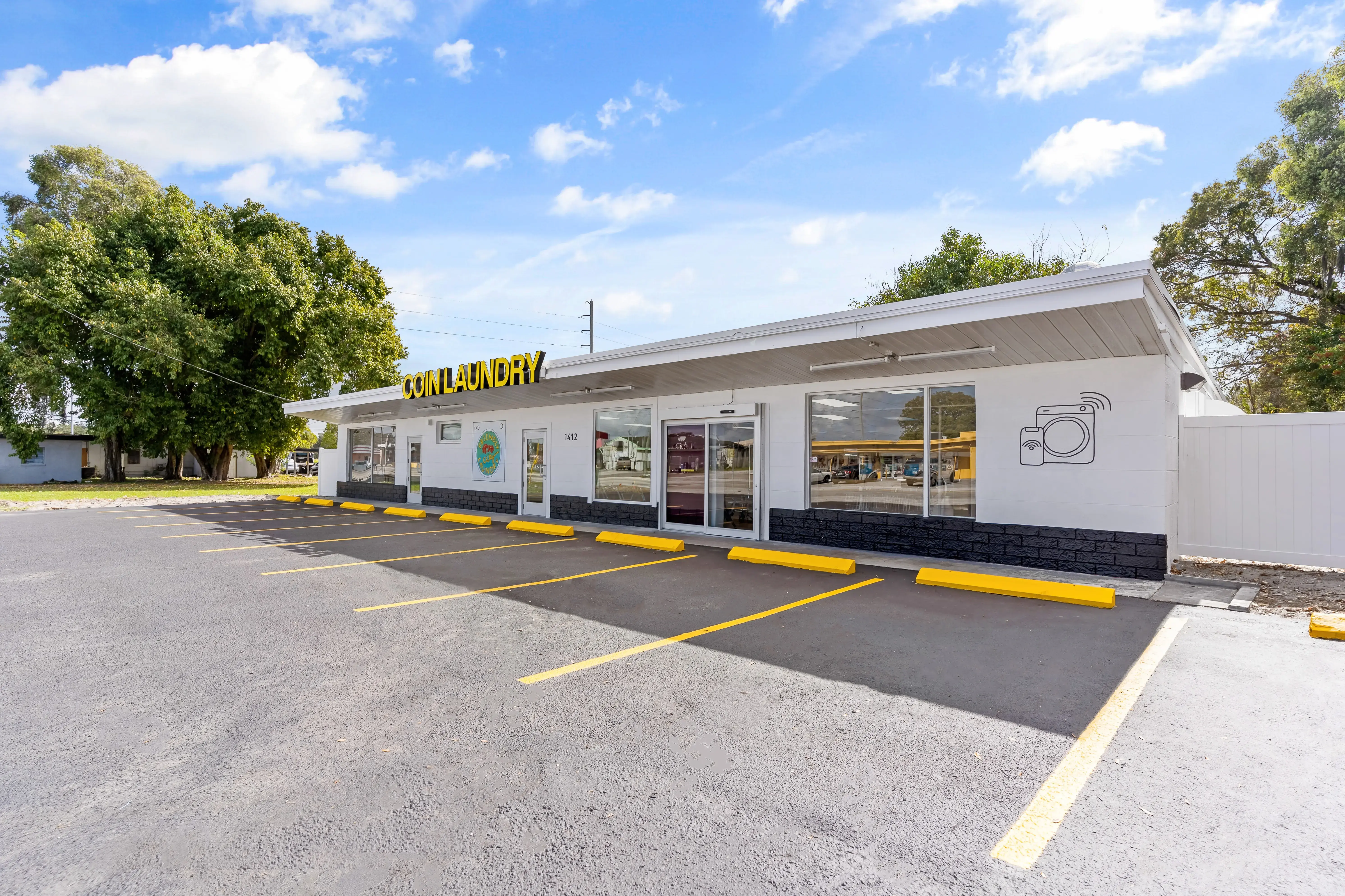 Friendly City Laundry - Image 2