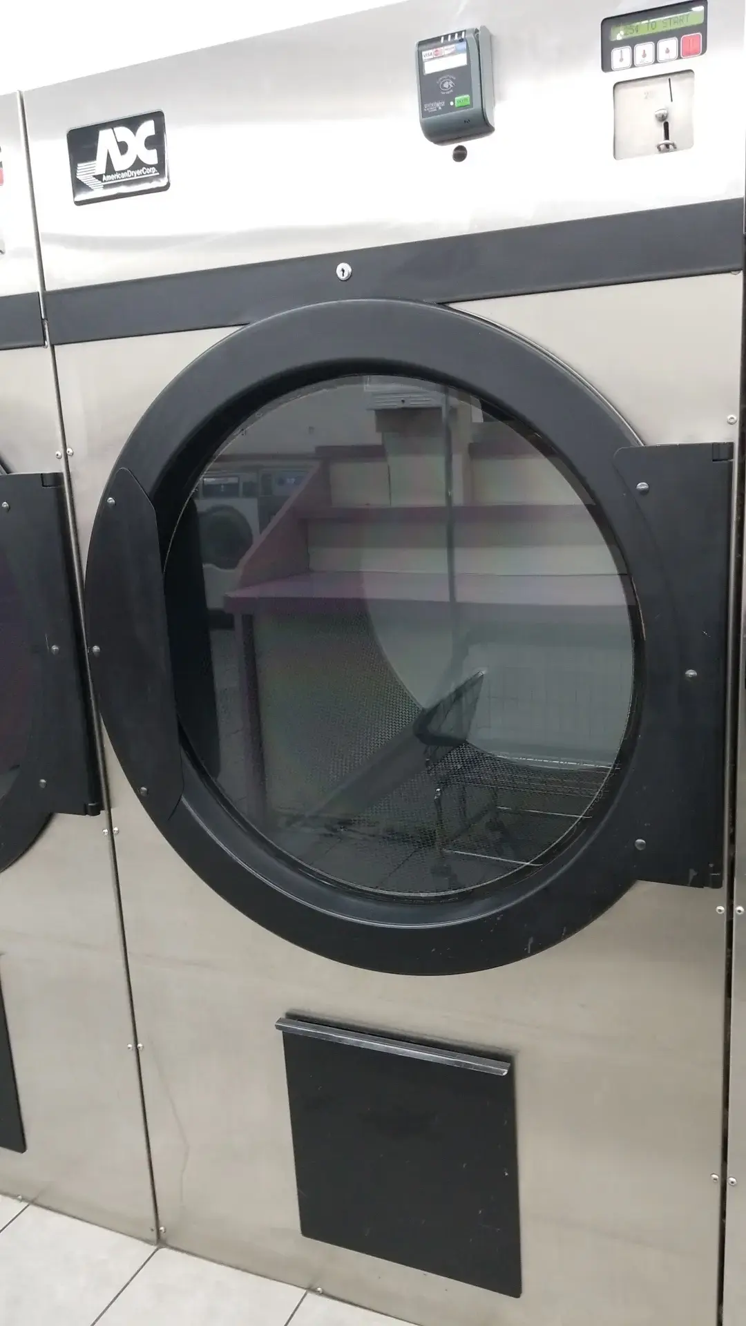 Friendly Wash Coin Laundry - Image 15