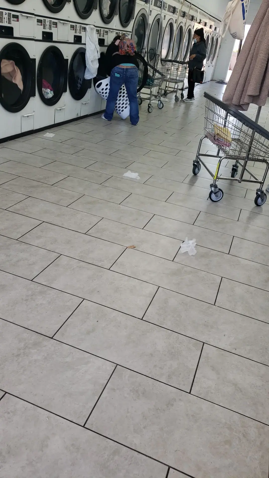 Friendly Wash Coin Laundry thumbnail 13