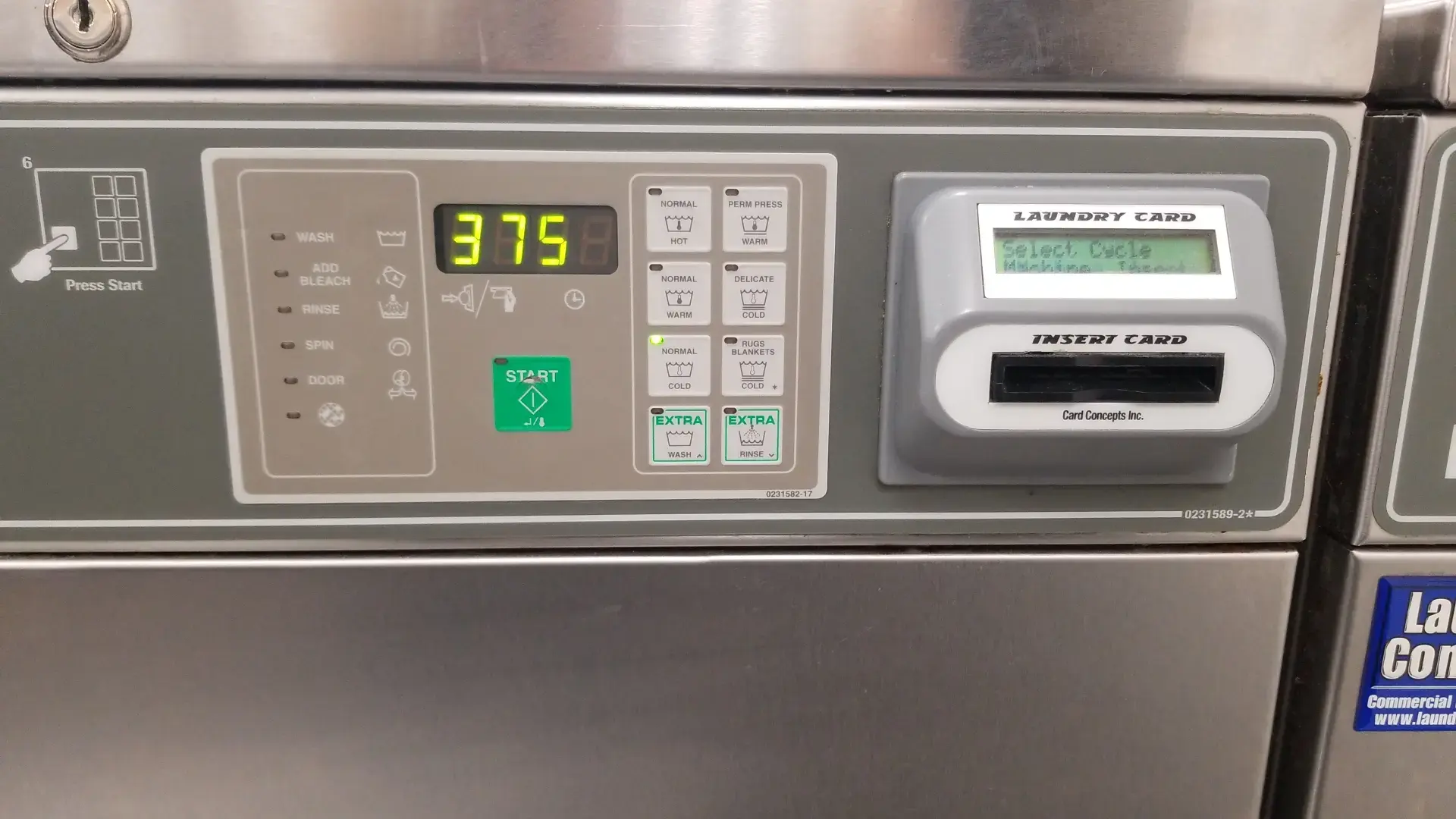 Friendly Wash Laundromat - Image 13