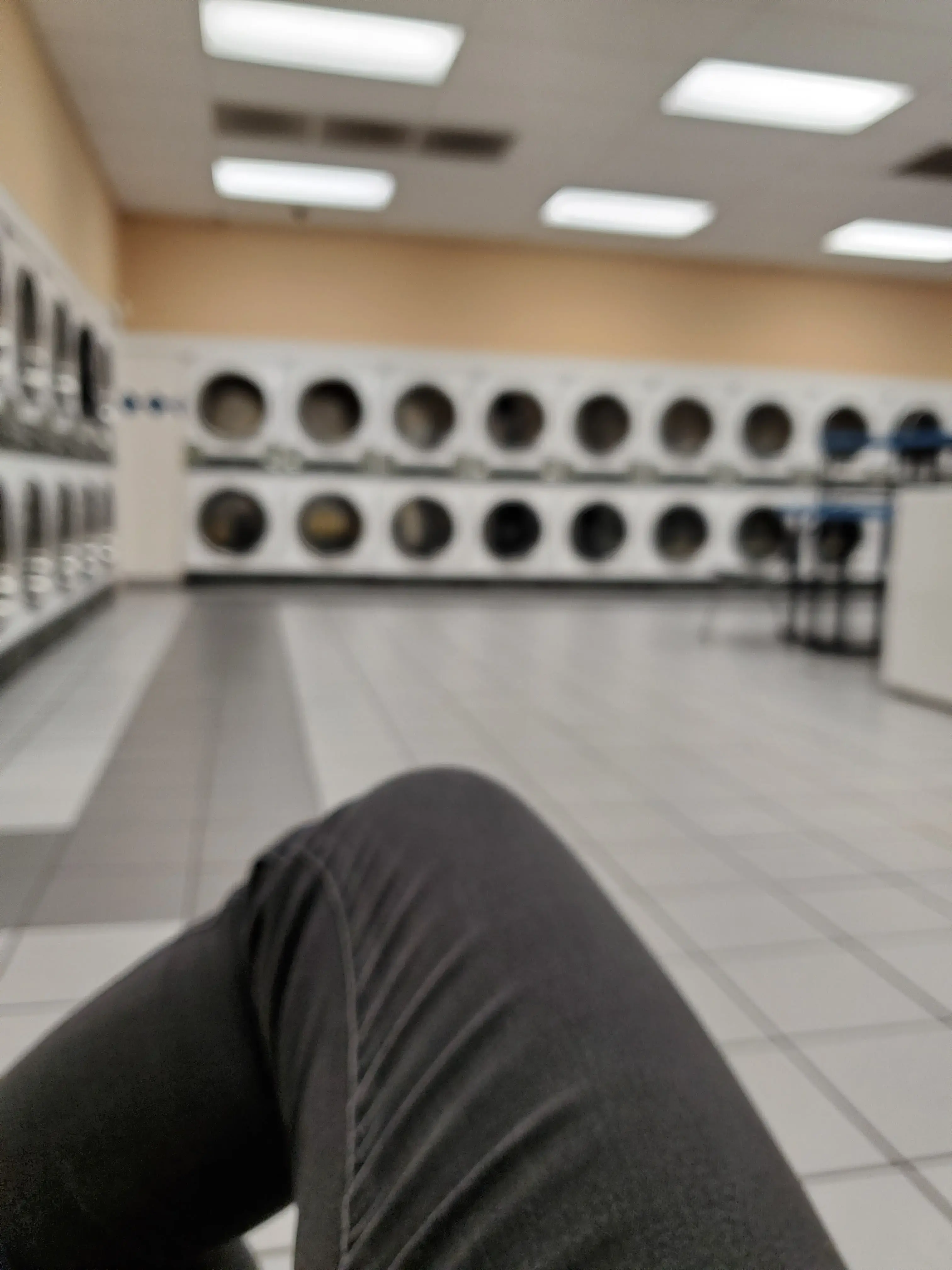 Friendly Wash Laundromat thumbnail 19