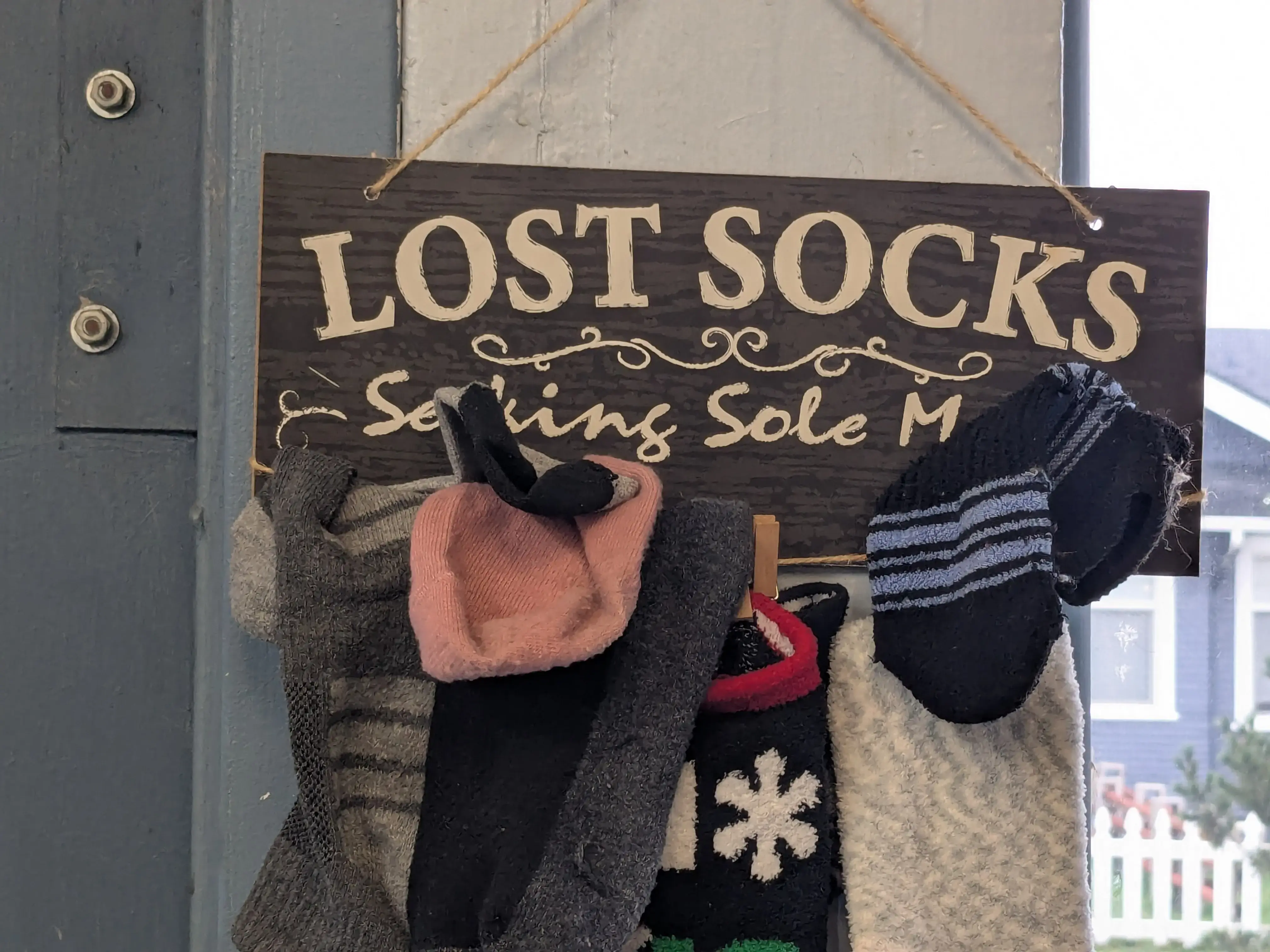 Friends Place Laundromat - Image 9