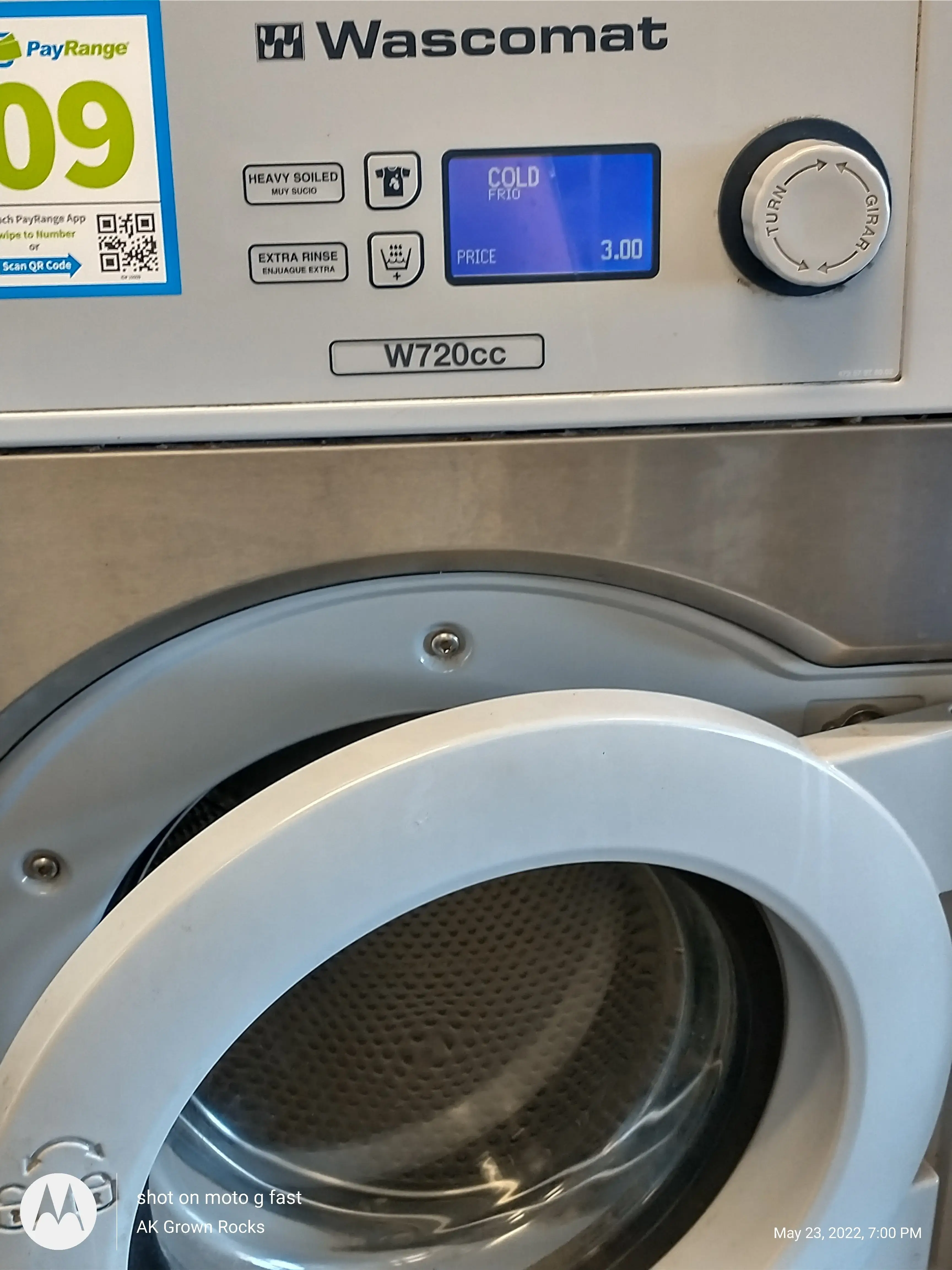 Friends Place Laundromat - Image 19