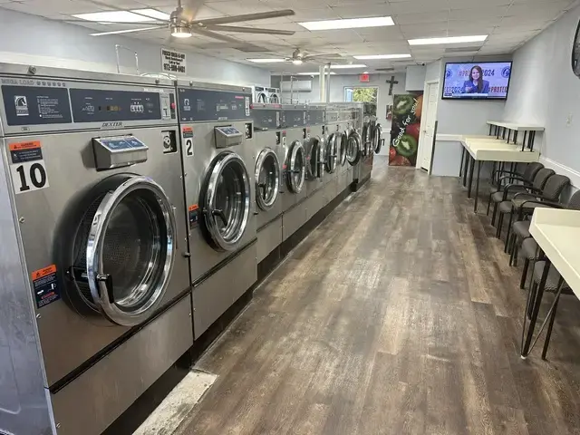 Frisco Wash n Dry - Image 8
