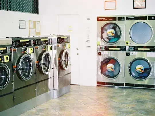 Front Street Laundromat thumbnail 17