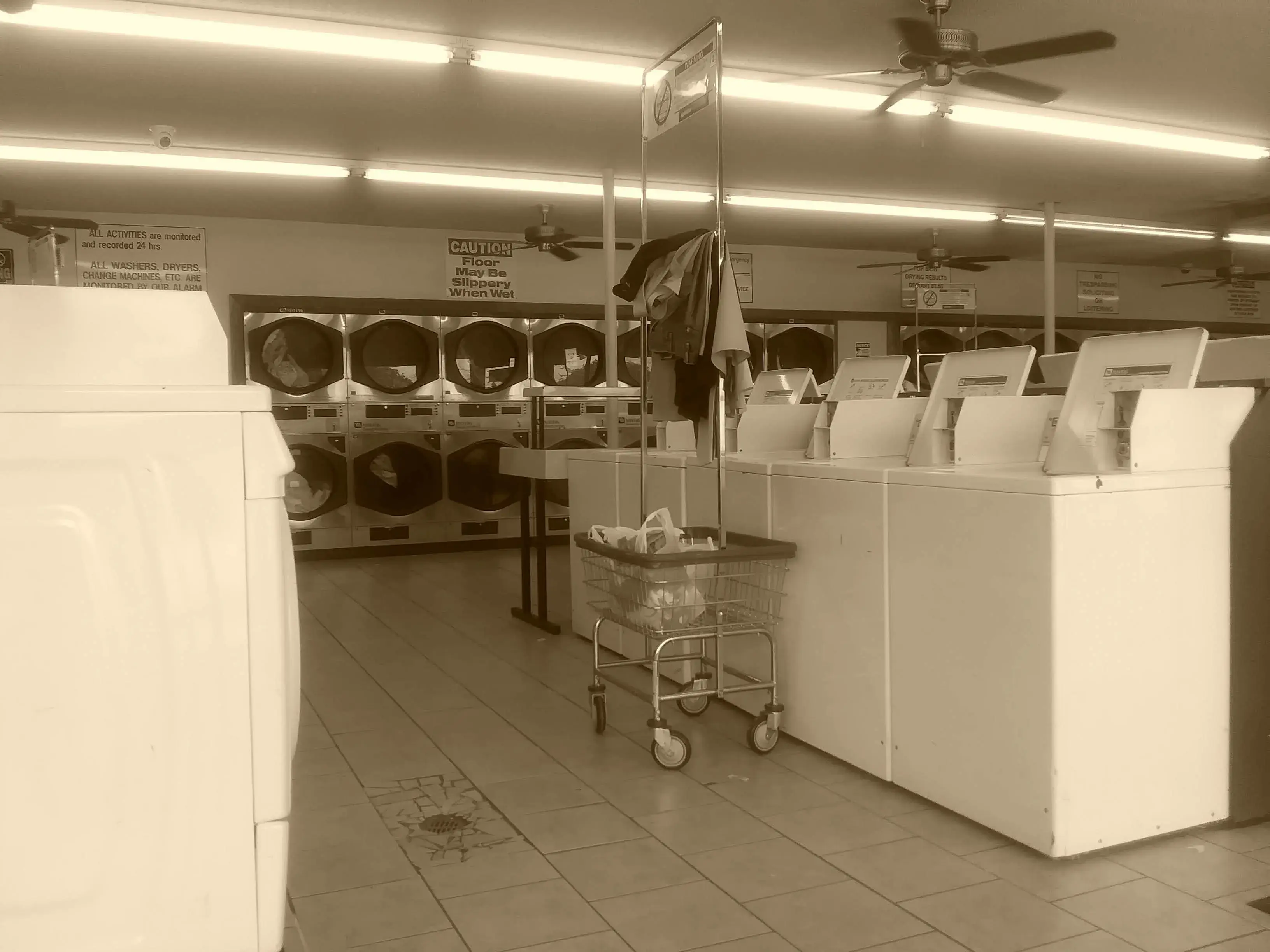 Fun Wash - 15th St thumbnail 3