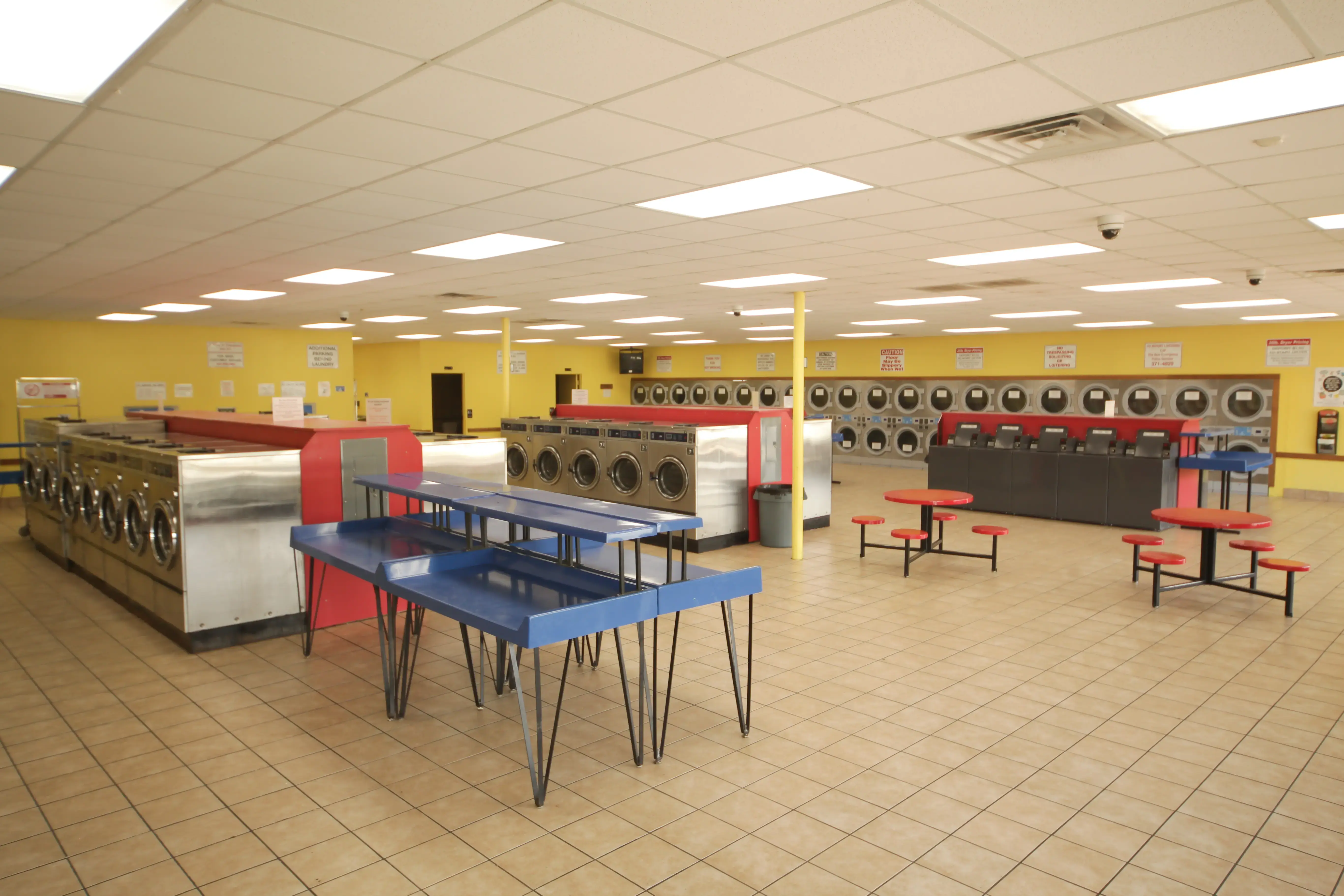 Fun Wash - 3612 Baseline location