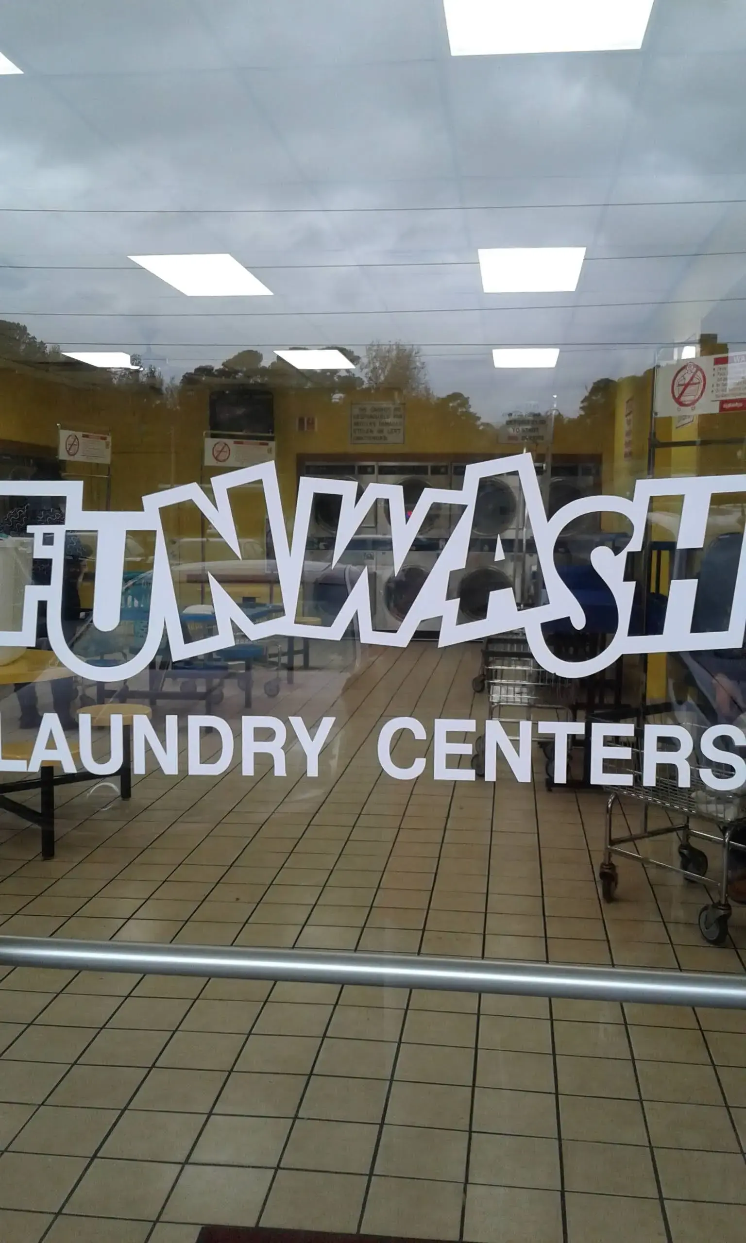 Fun Wash - Geyer Springs - Image 12