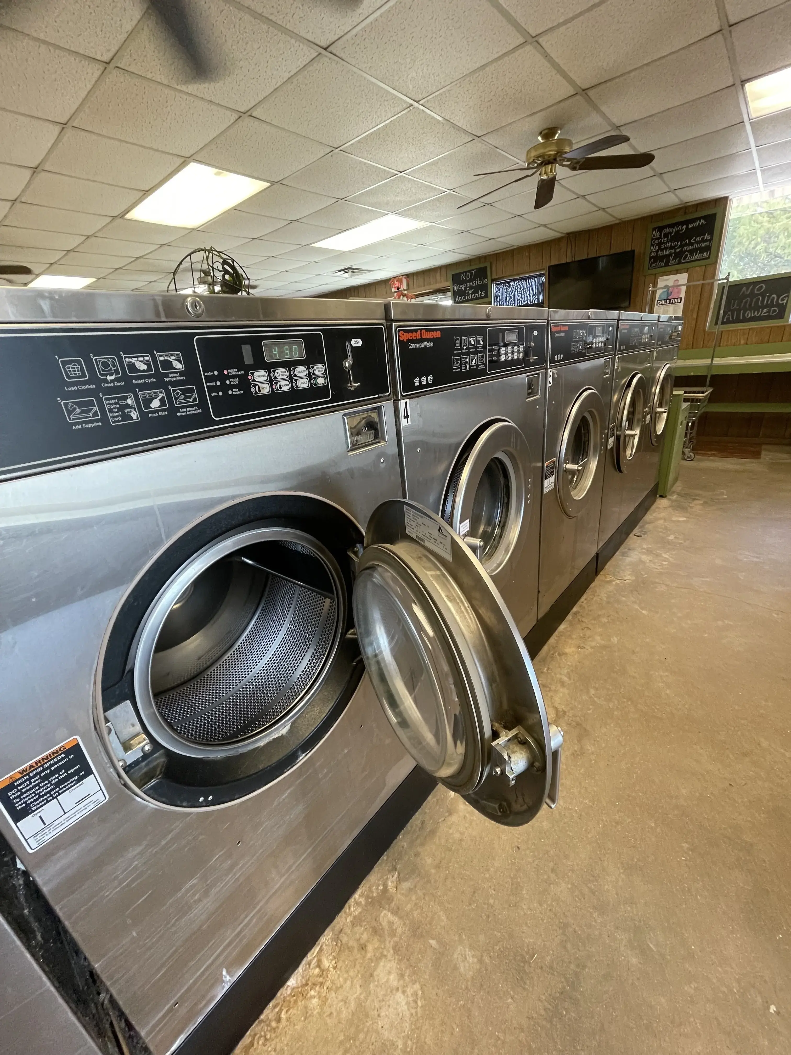 G & G Laundromat - Image 2