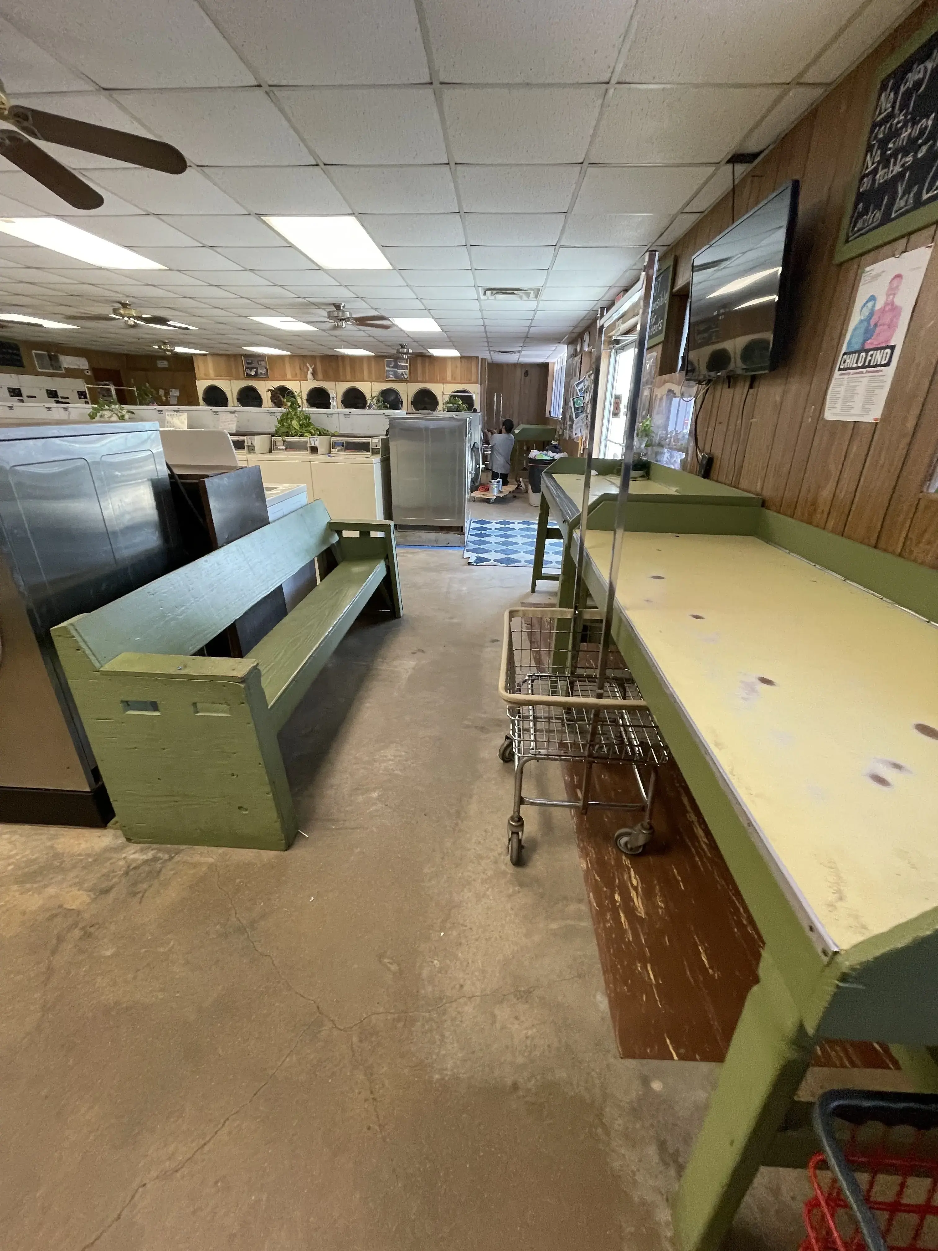 G & G Laundromat - Image 4