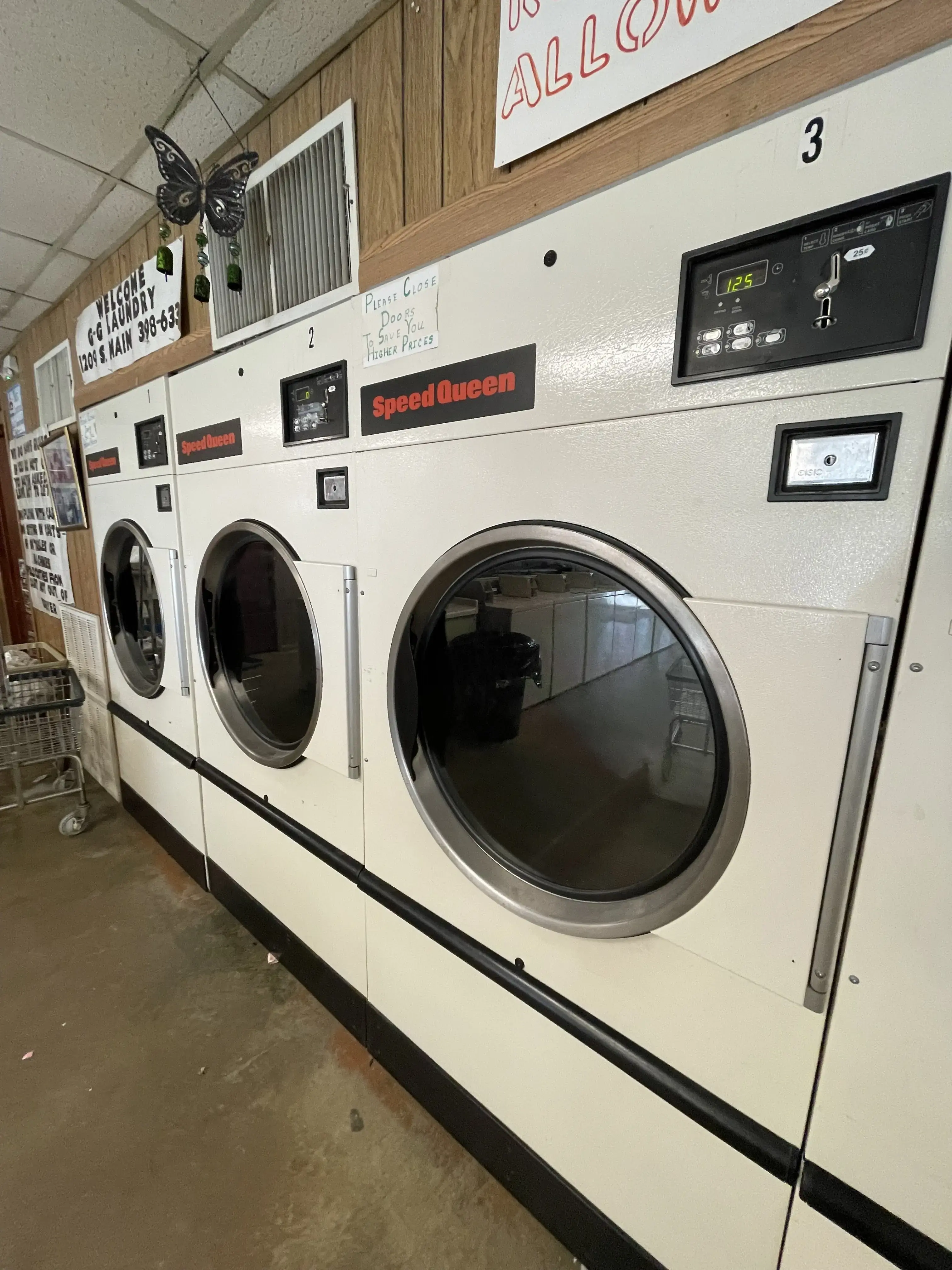 G & G Laundromat thumbnail 7