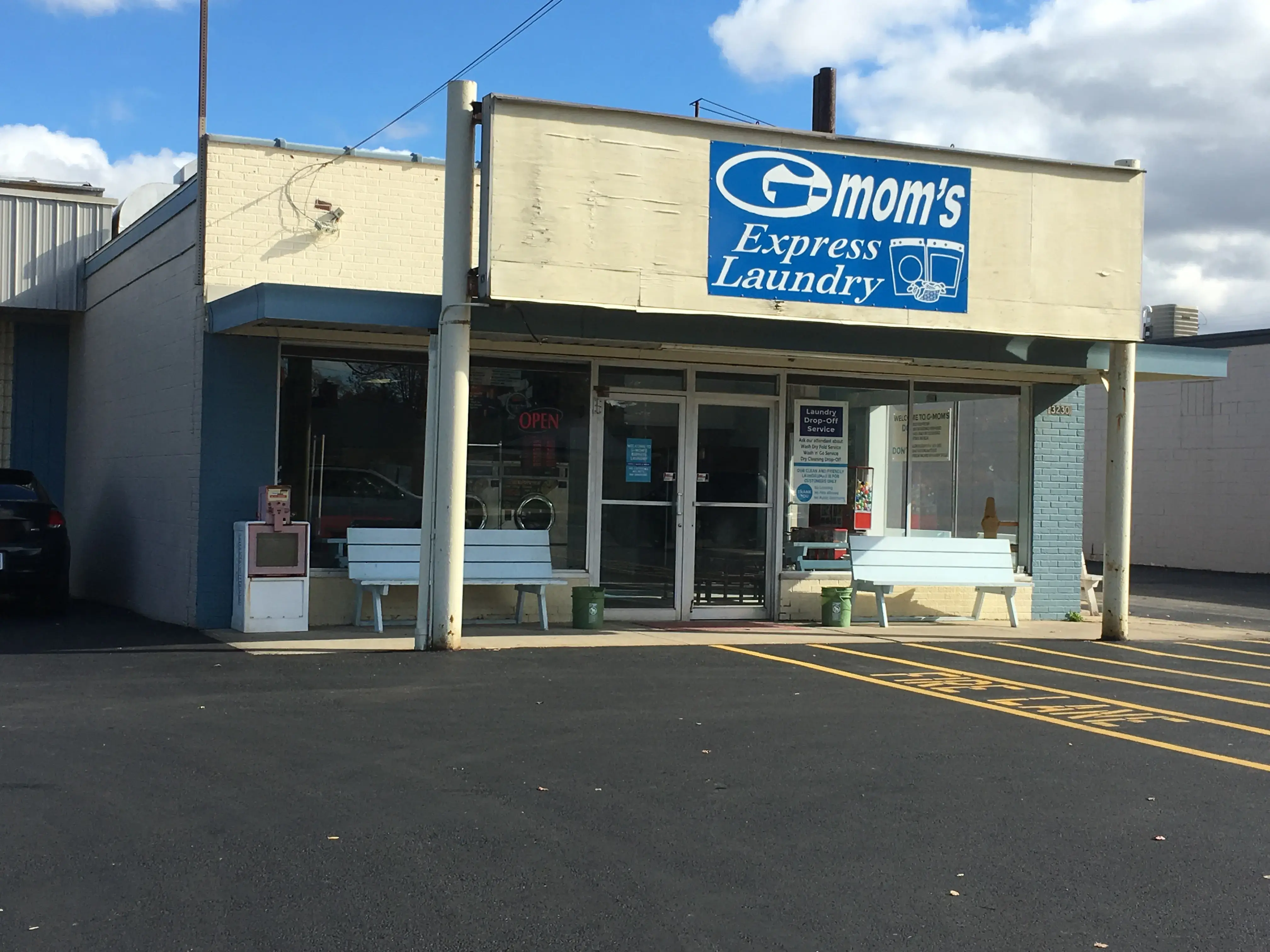 G-Mom's Express Laundry - Image 13