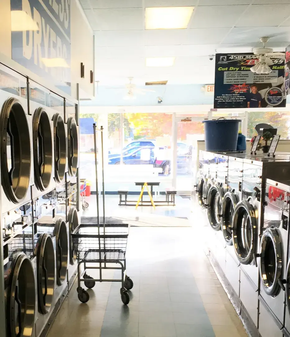 G-Mom's Express Laundry - Image 1