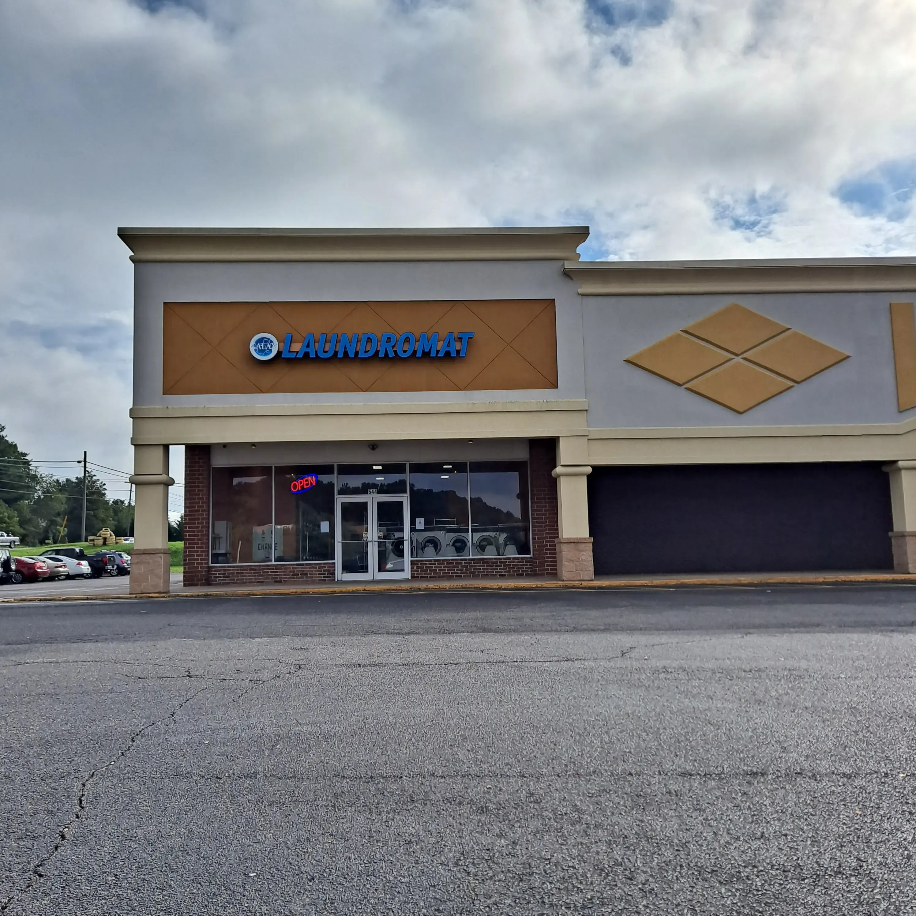 Galax Laundromat thumbnail 7