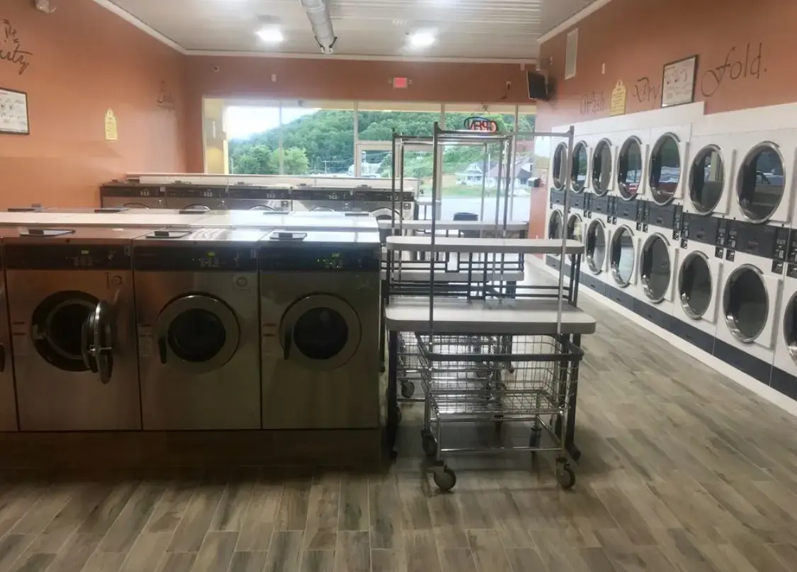 Galax Laundromat thumbnail 15