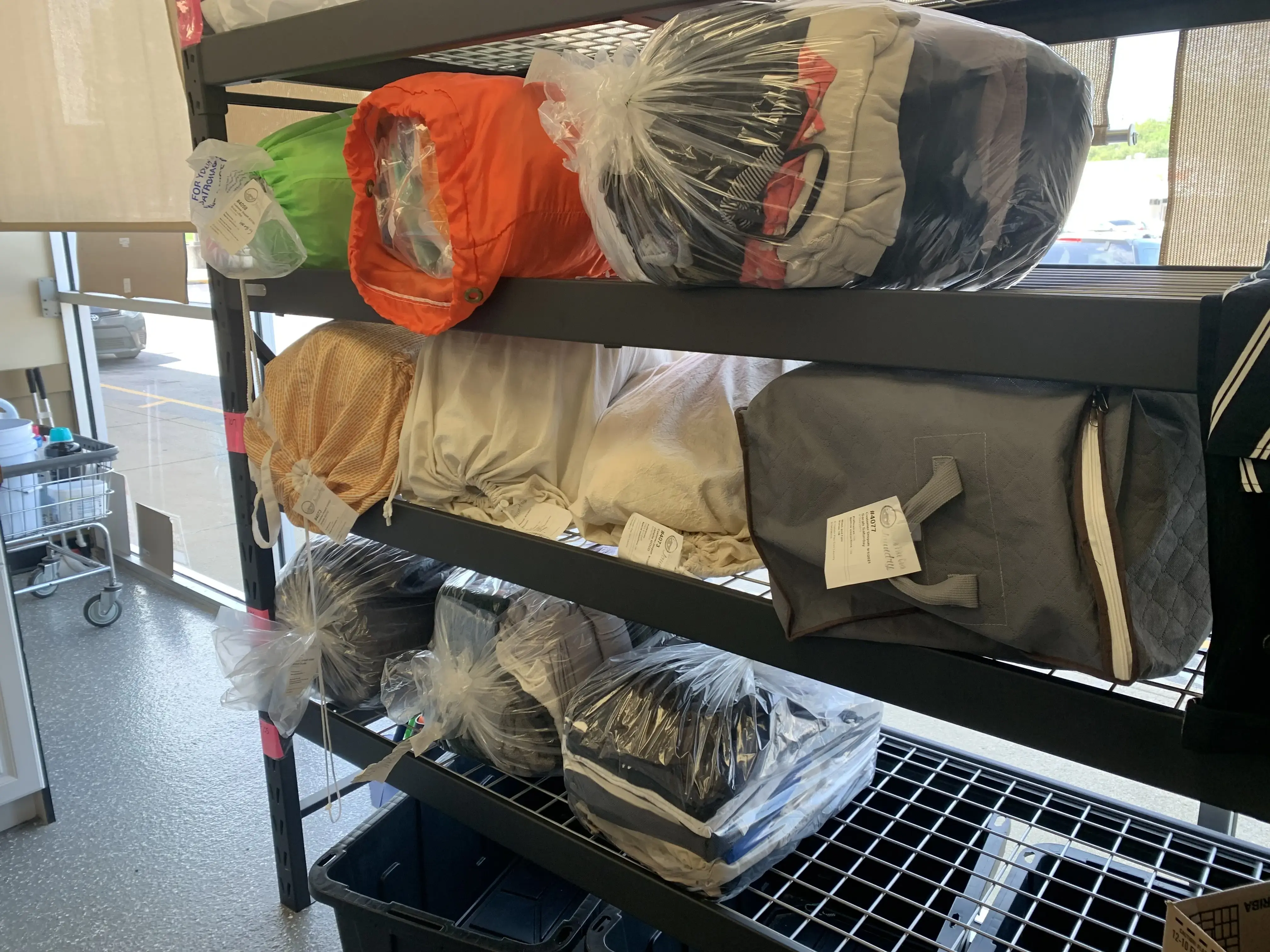 Gallatin Pike Coin Laundry | Wash and Fold thumbnail 9