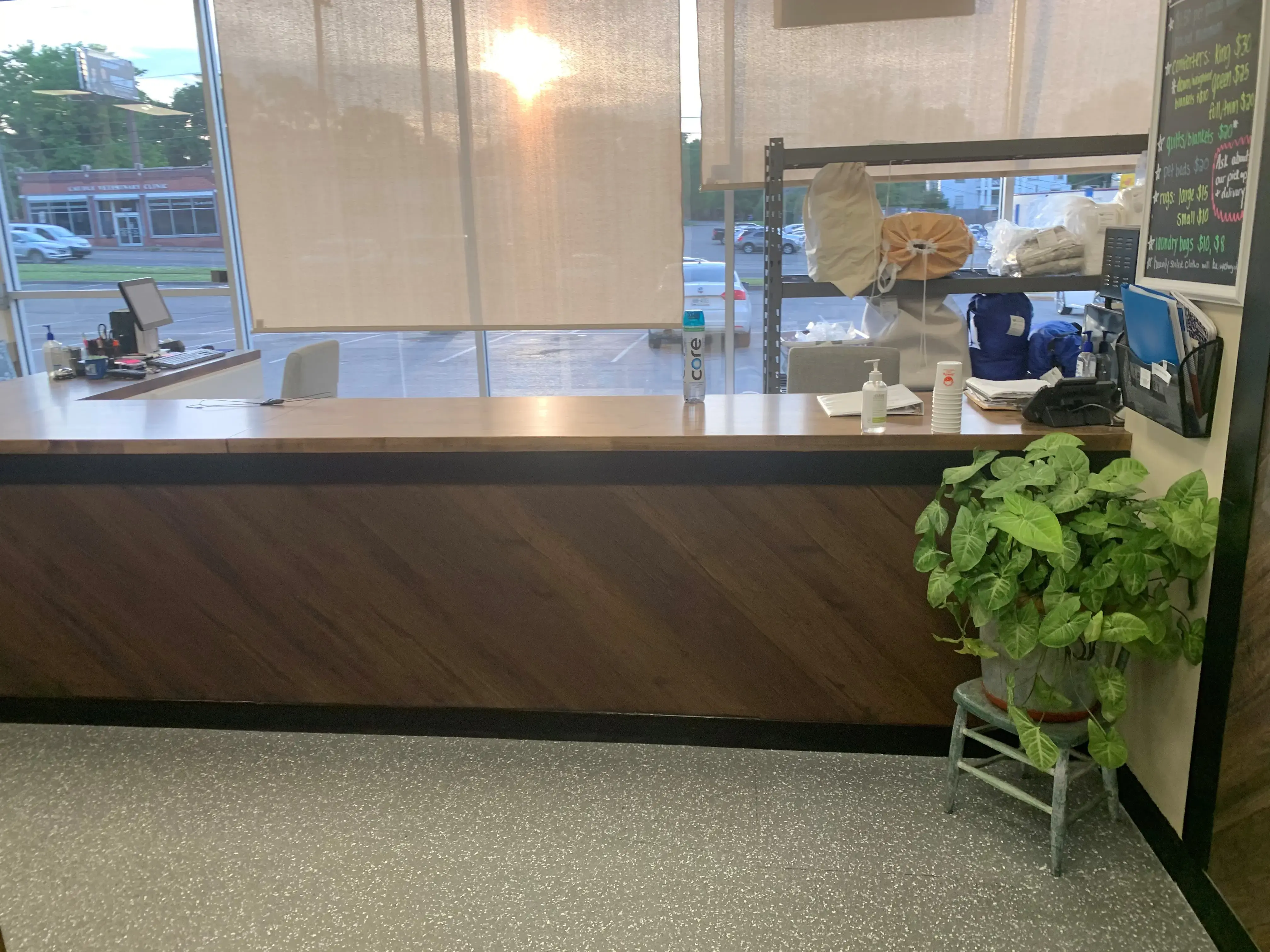 Gallatin Pike Coin Laundry | Wash and Fold - Image 12