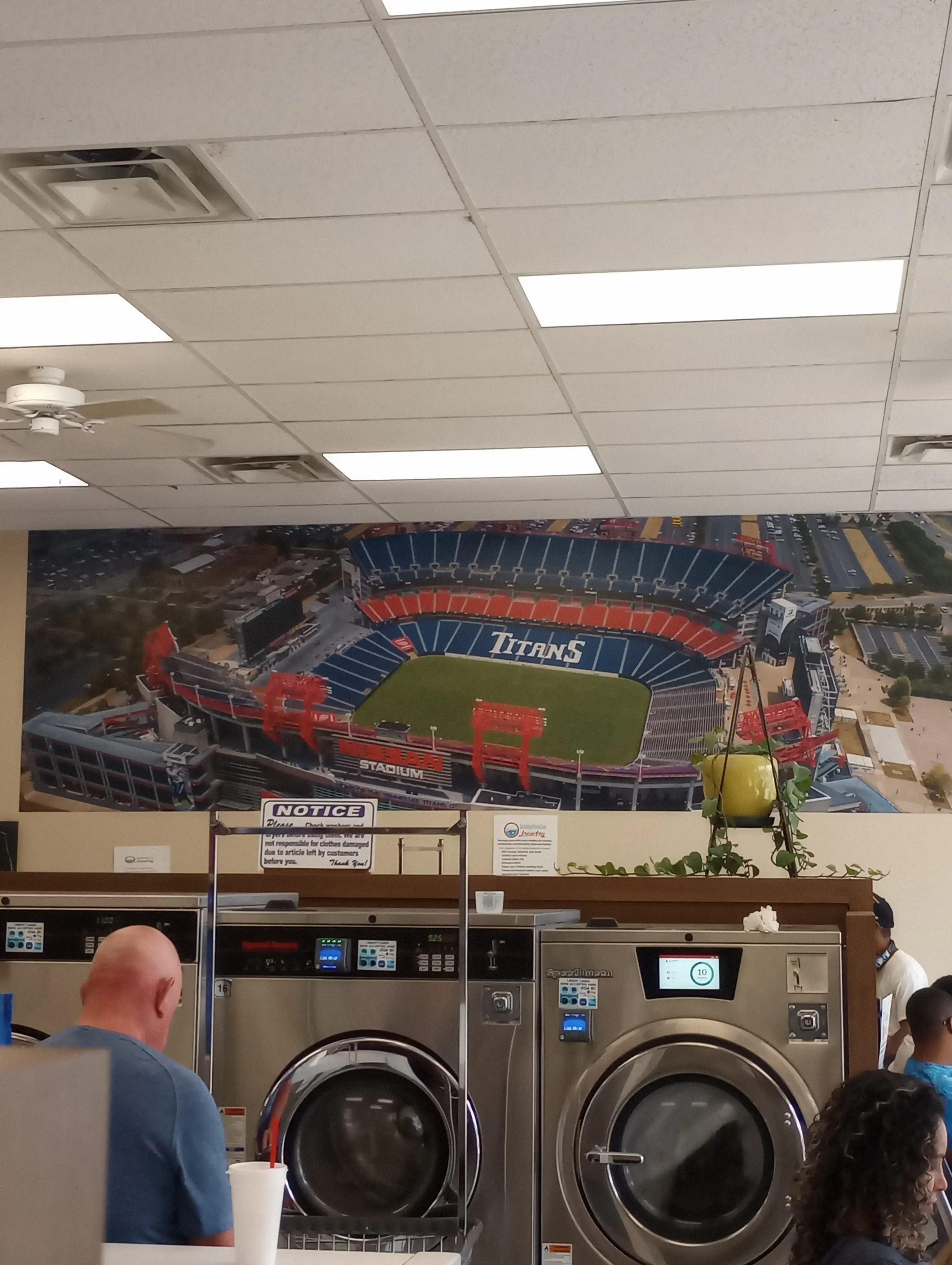 Gallatin Pike Coin Laundry | Wash and Fold thumbnail 19