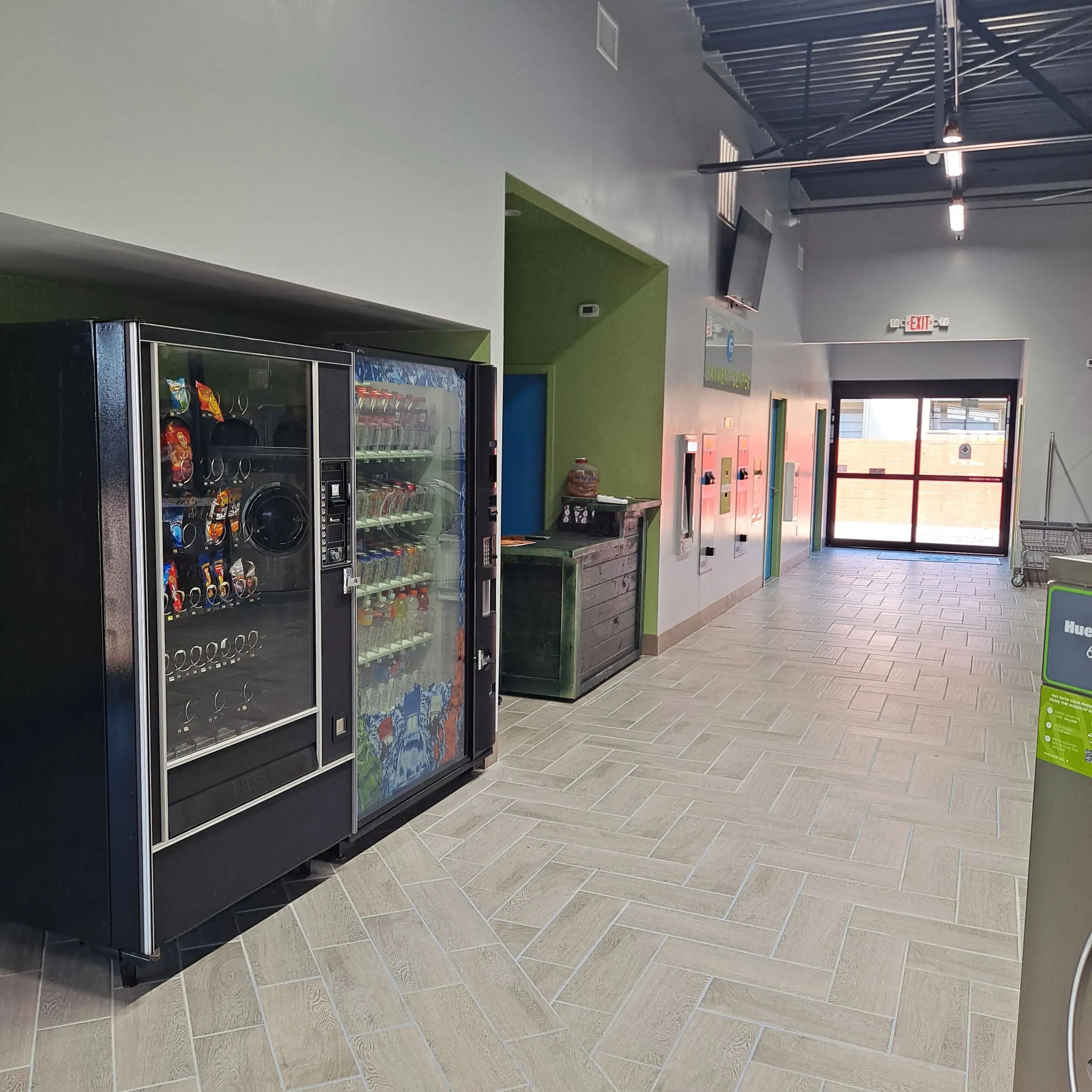 Galloway Coin Laundry-Lavandería - Image 11