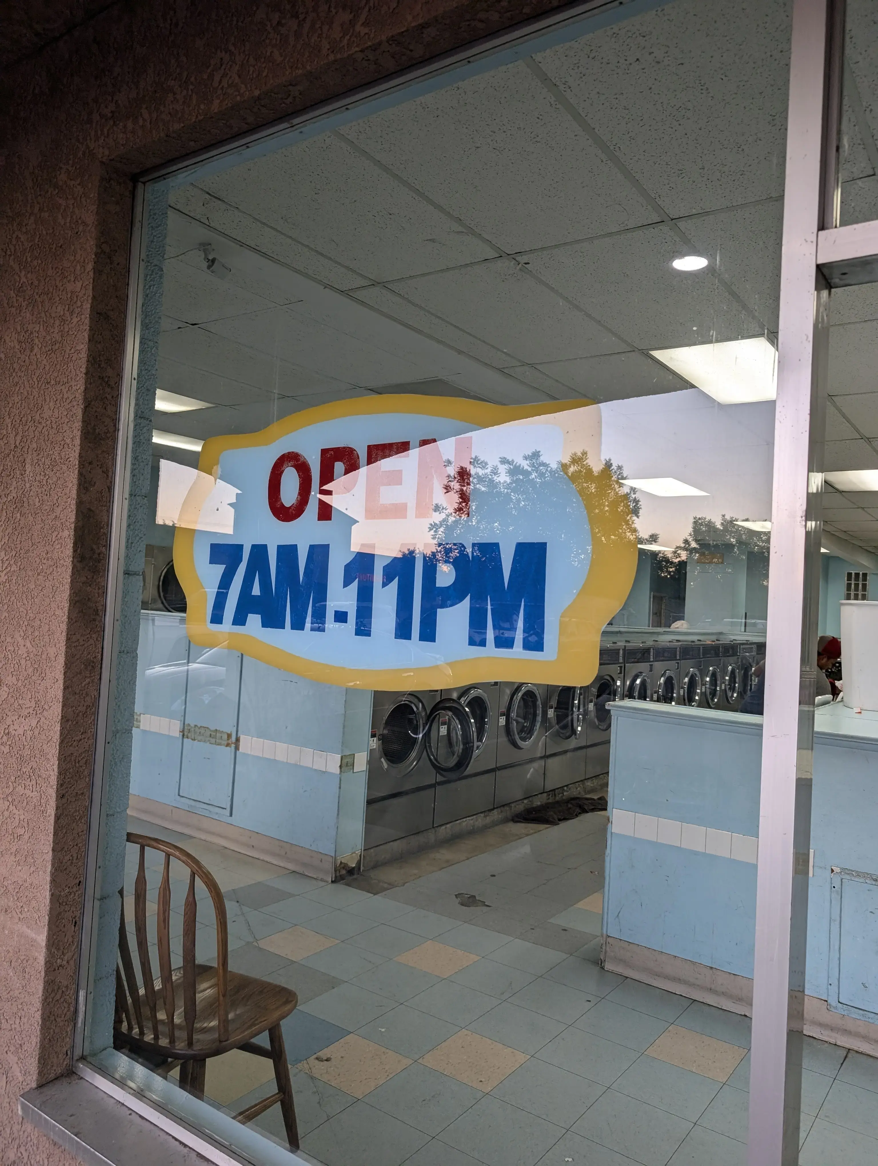 Galt Laundromat thumbnail 13