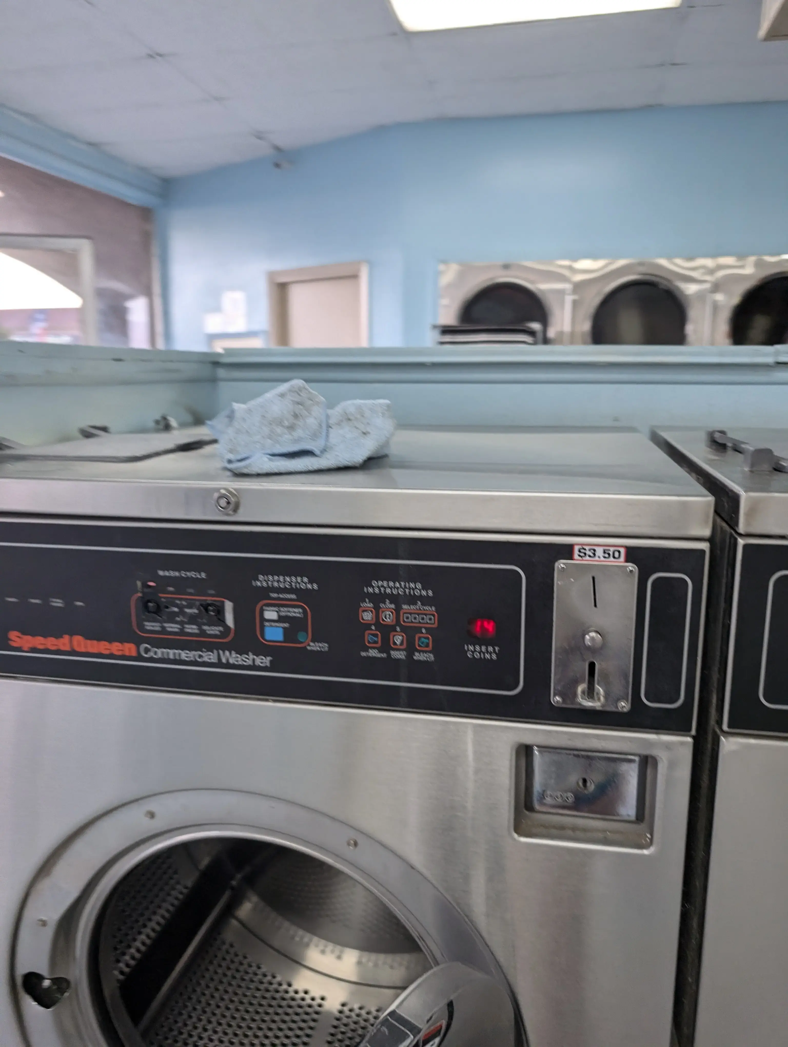 Galt Laundromat thumbnail 12