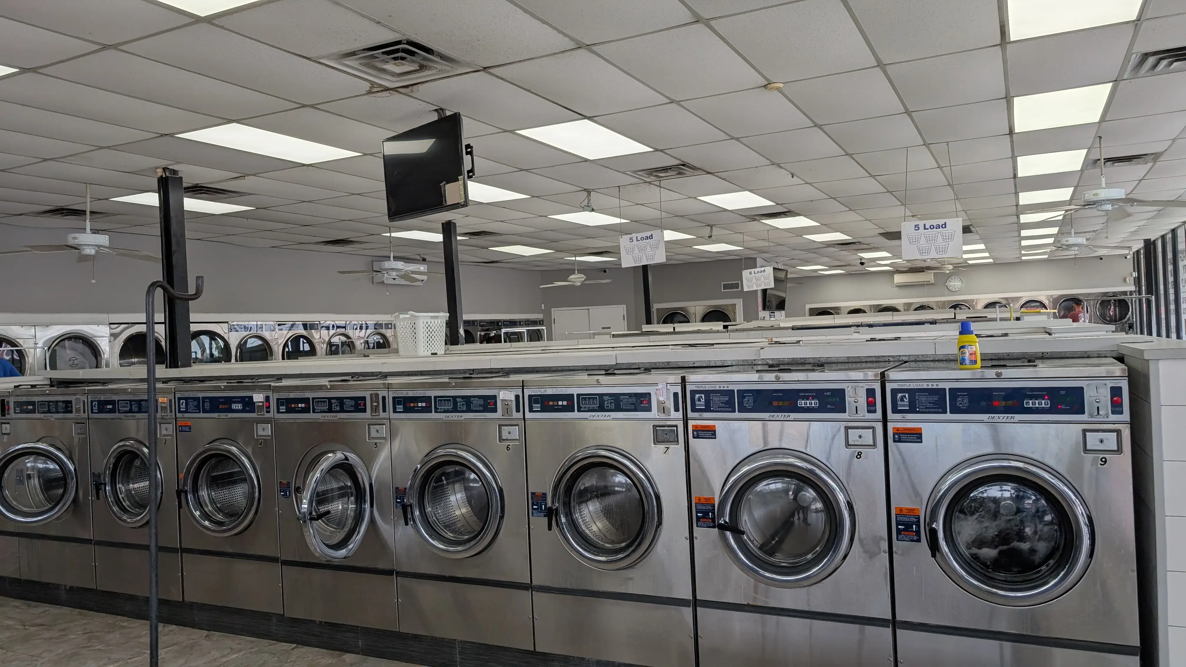 Galveston Washateria Laundrymat thumbnail 2
