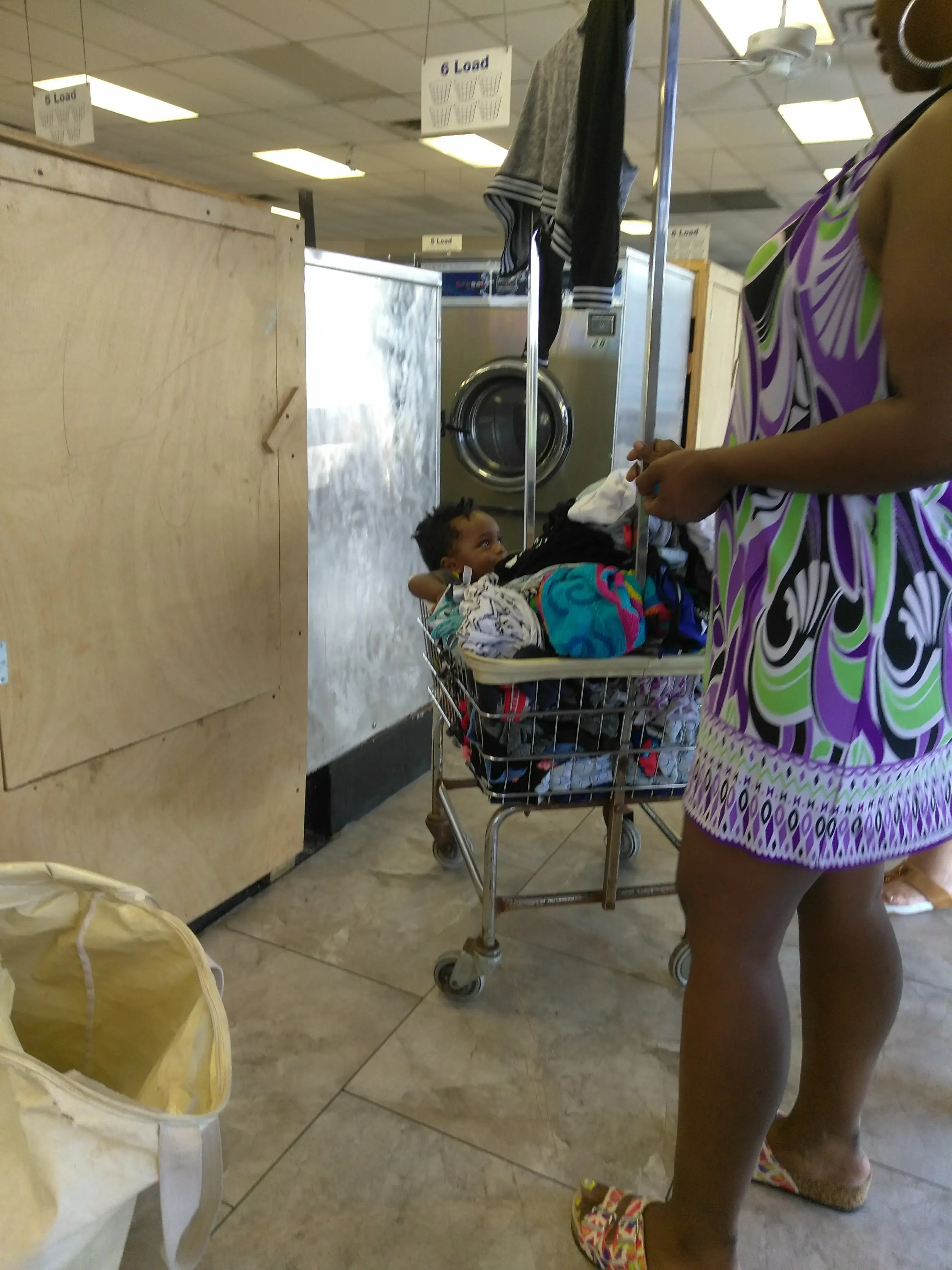 Galveston Washateria Laundrymat - Image 11