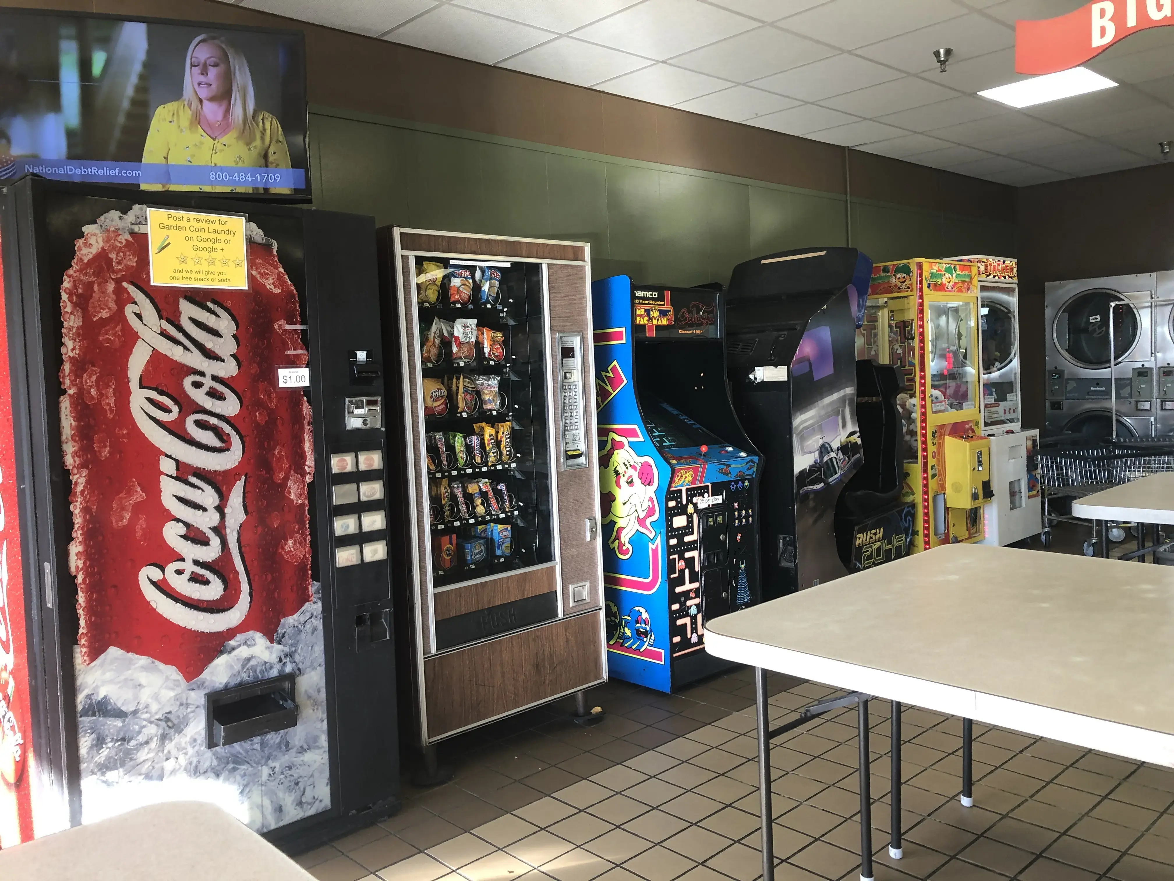 Garden Coin Laundry - Image 19