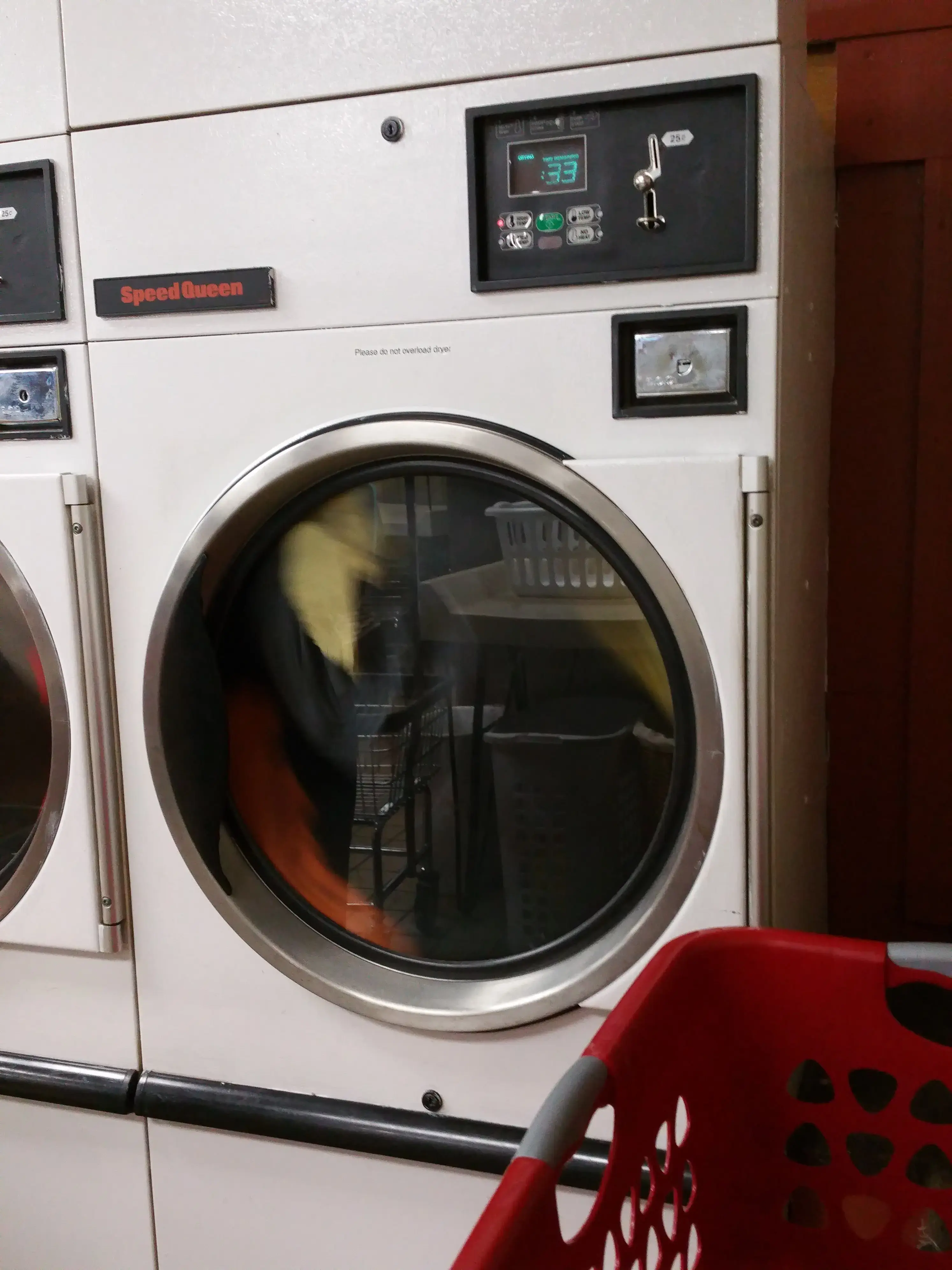 Garden Coin Laundry thumbnail 10