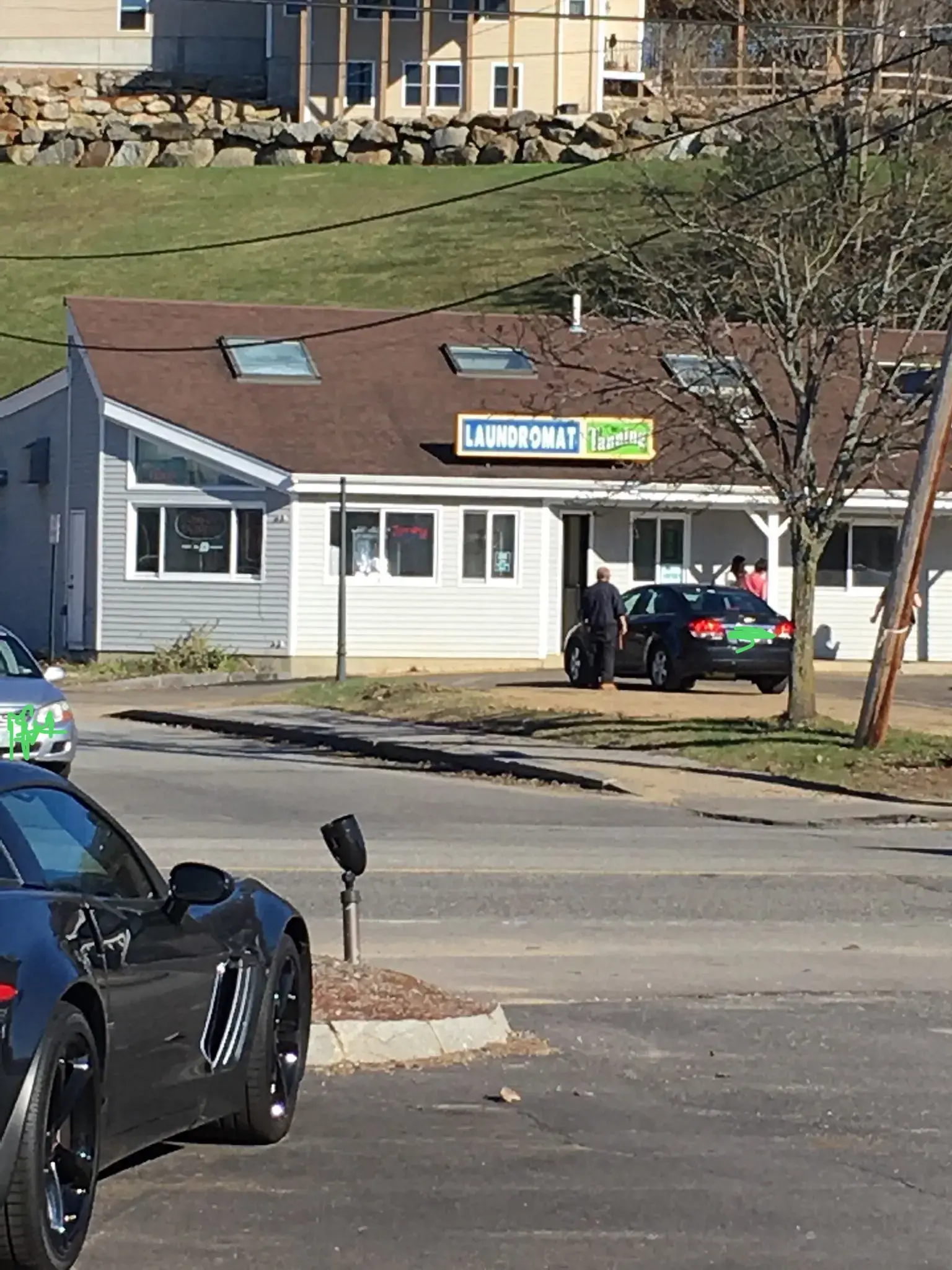 Garden Island Laundromat and Tanning - Image 2